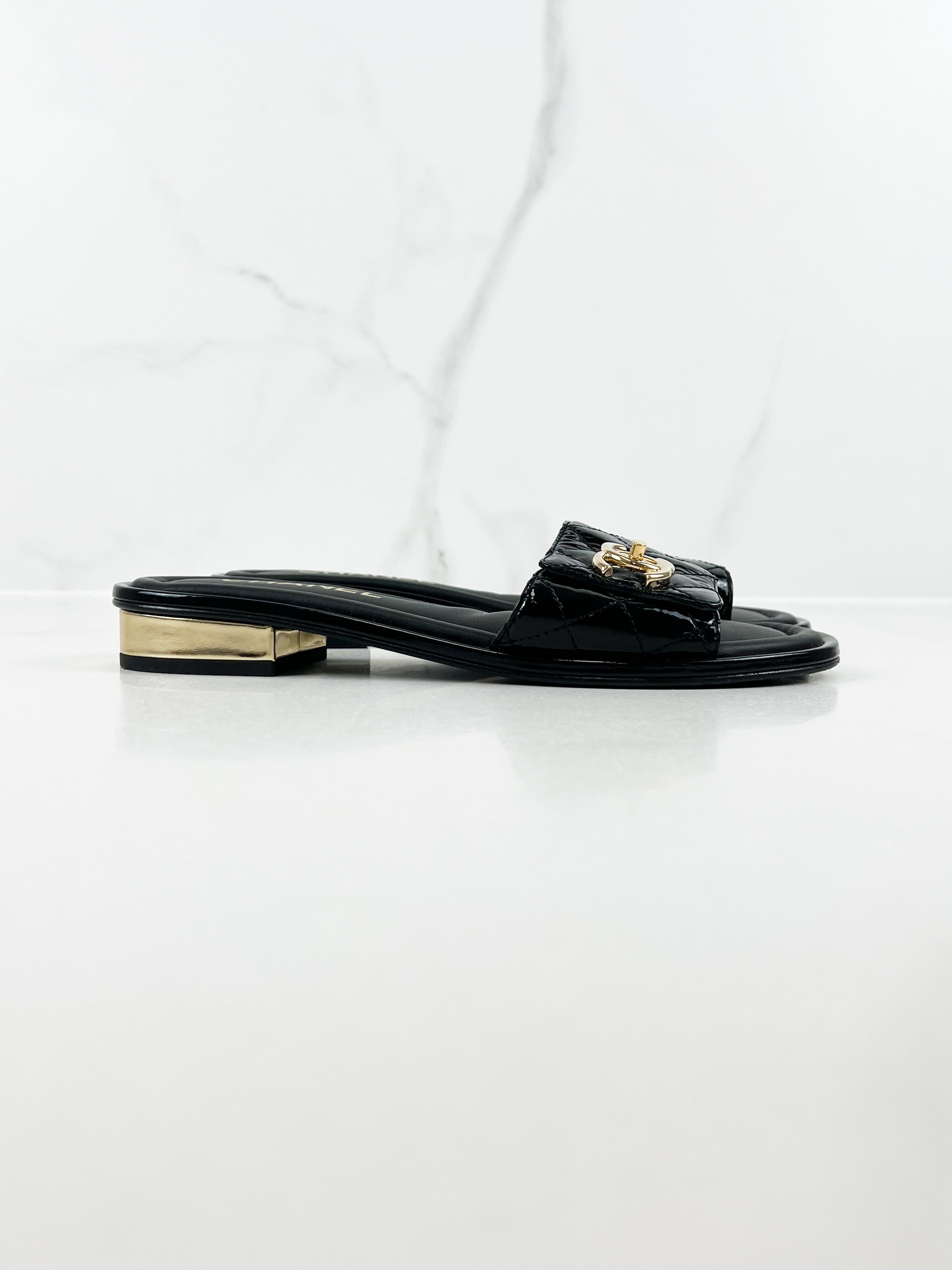 Chanel Black Quilted Leather CC Slides Size 35.5C