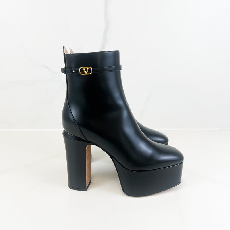 Valentino Black Tan-Go Patent Leather Boots Size 36.5