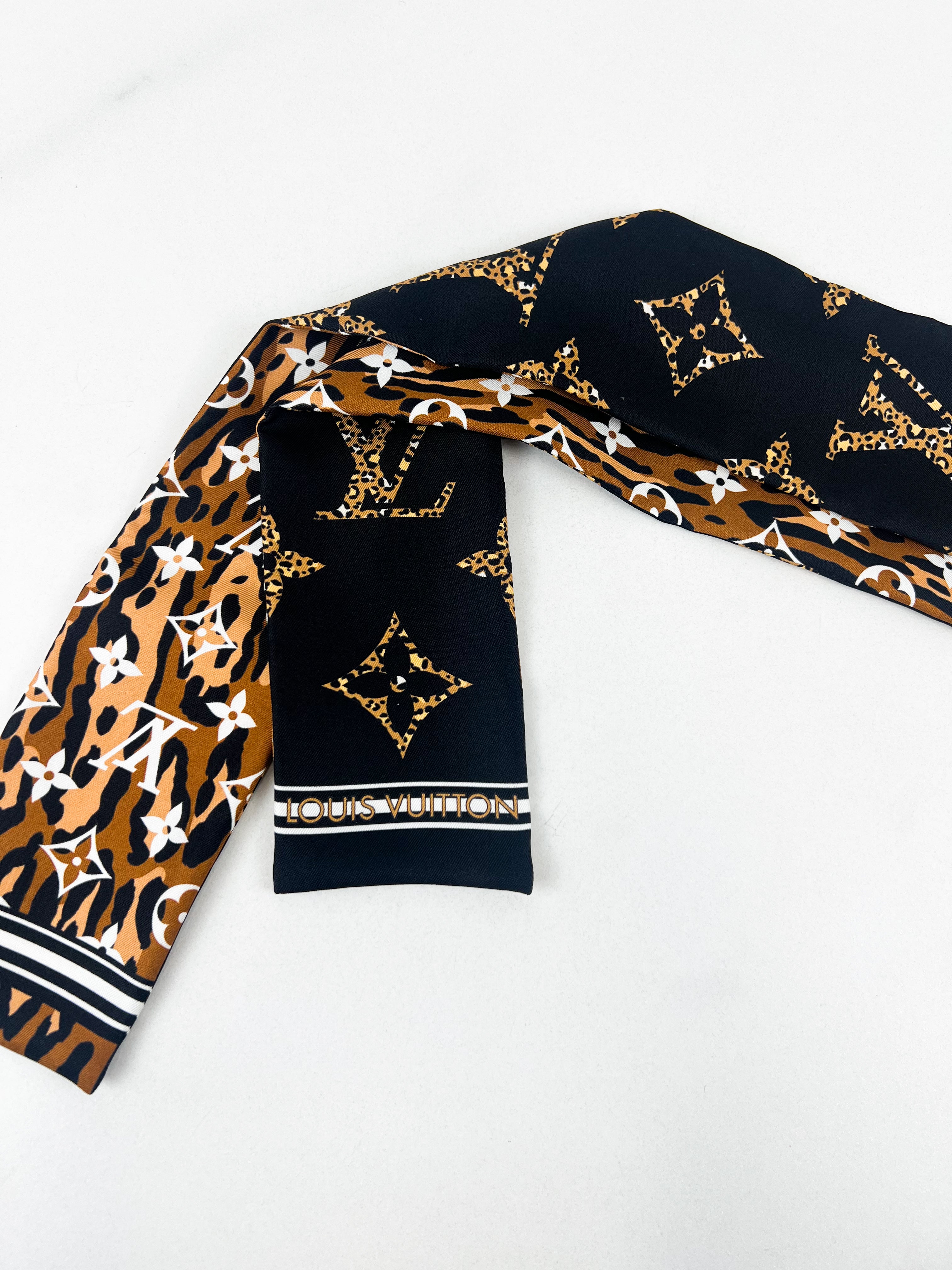 Louis Vuitton Twilly in Monogram Giant Jungle Bandeau