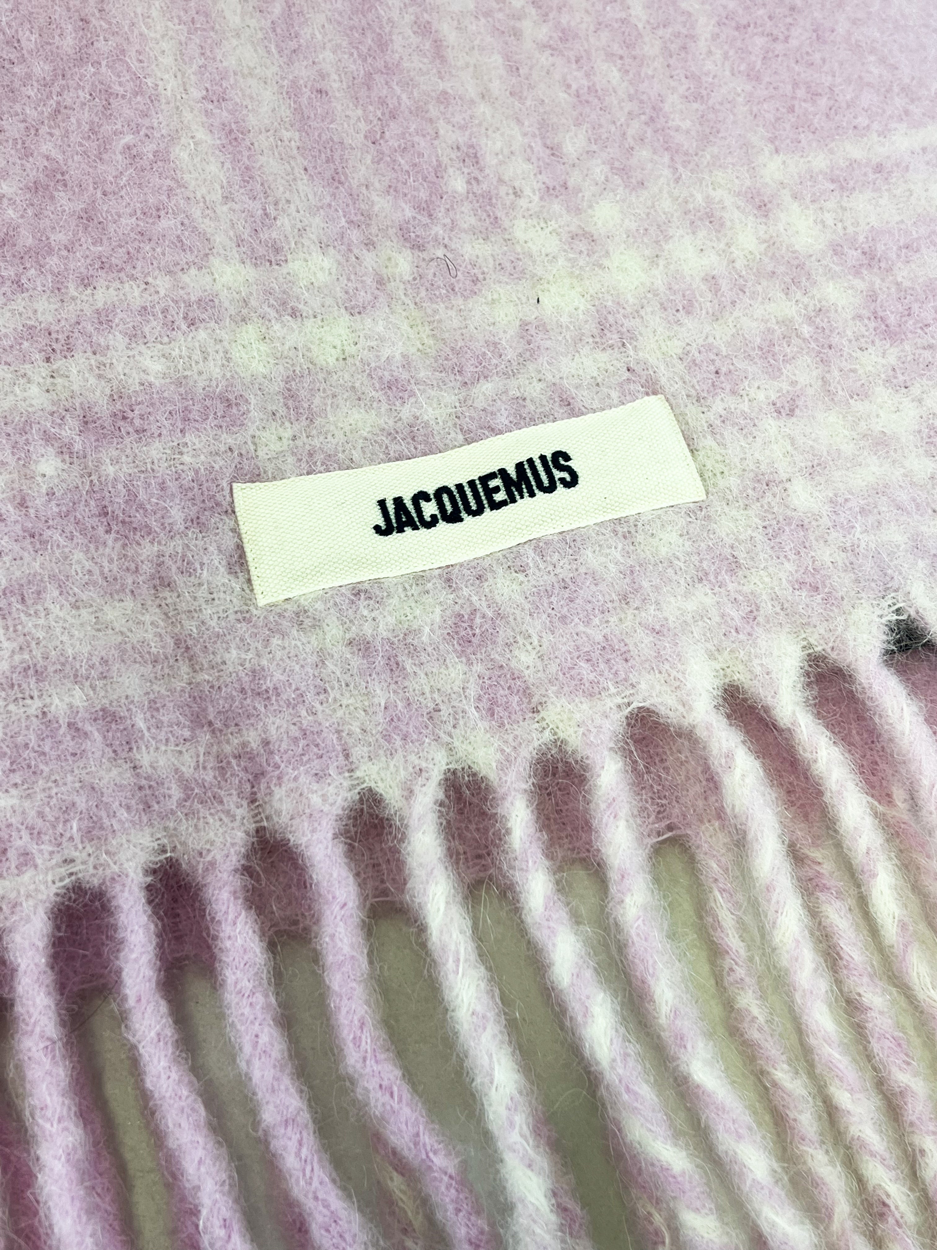 Jacquemus Wool-Blend Scarf in Pink / White