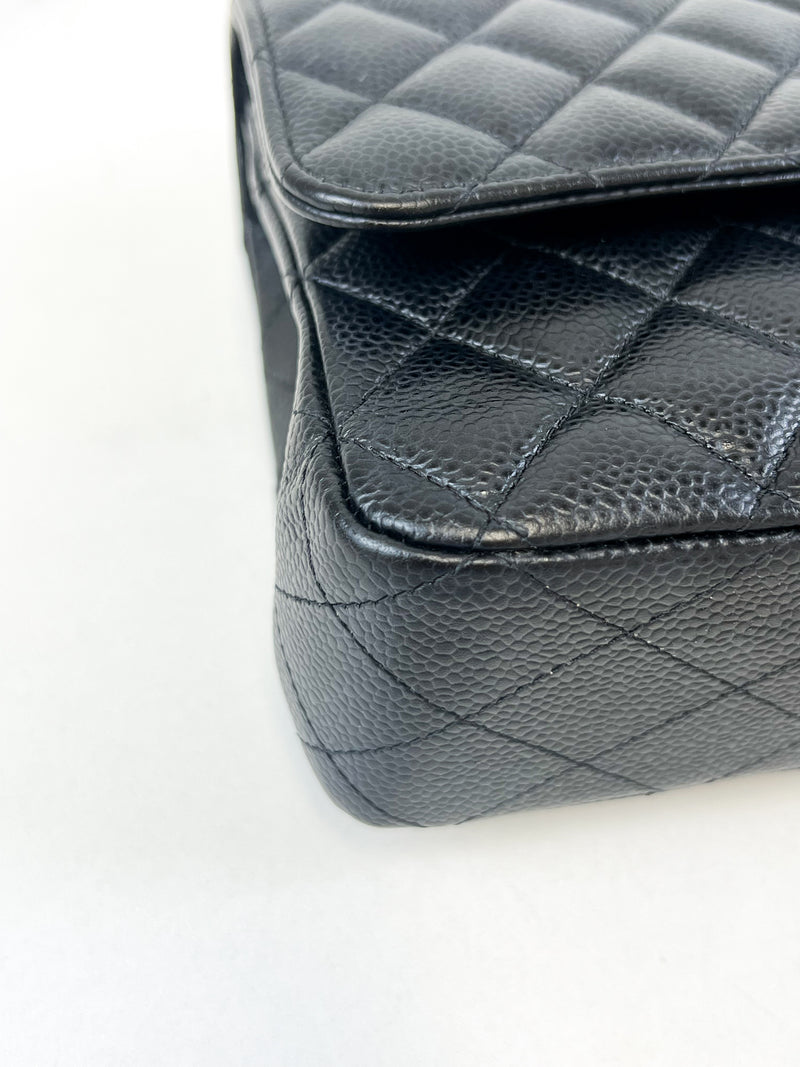 Chanel CC Medium Caviar Black Classic Double Flap Shoulder Bag