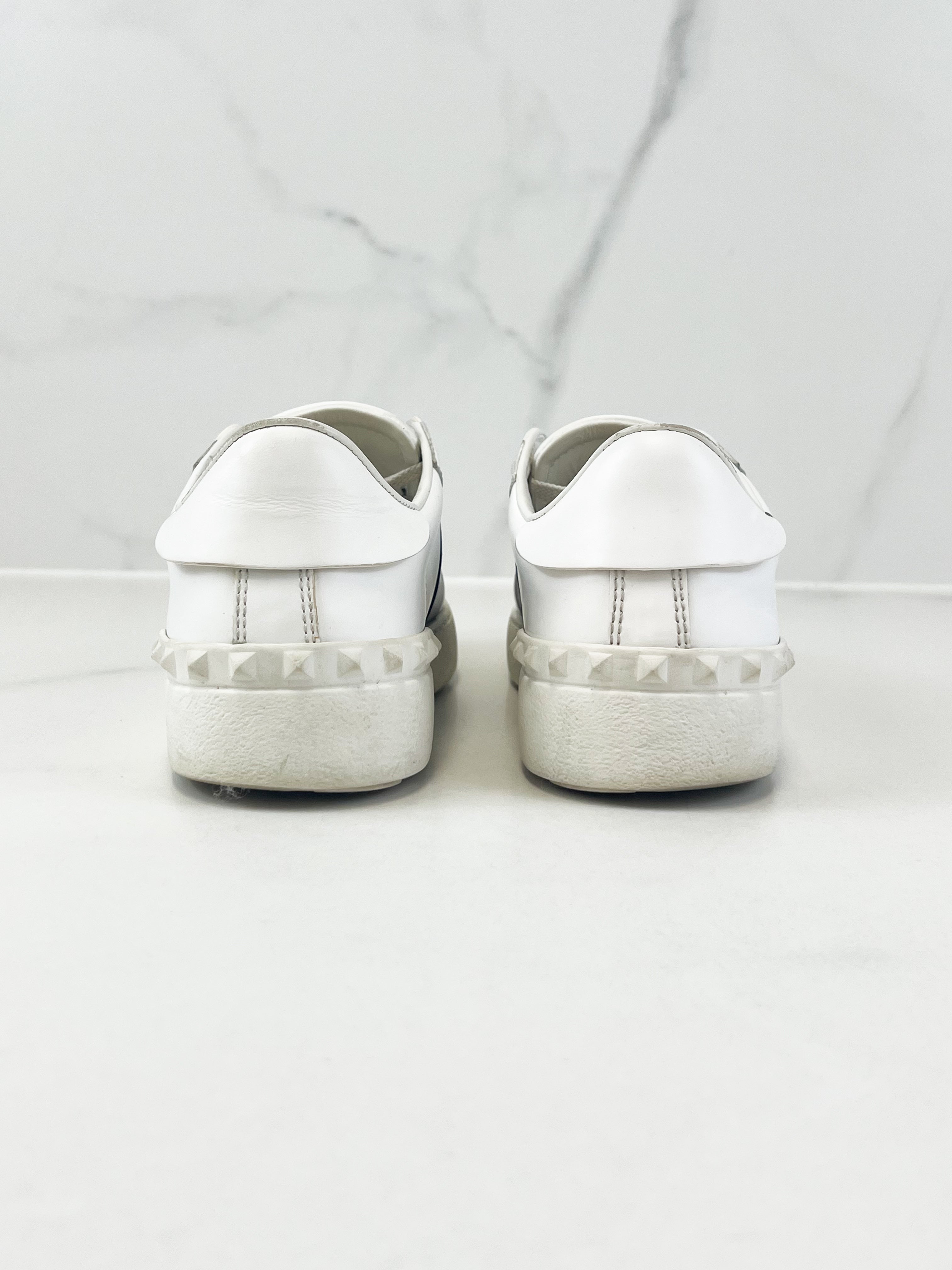 Valentino Garavani Open Leather Star Sneaker Size 37.5