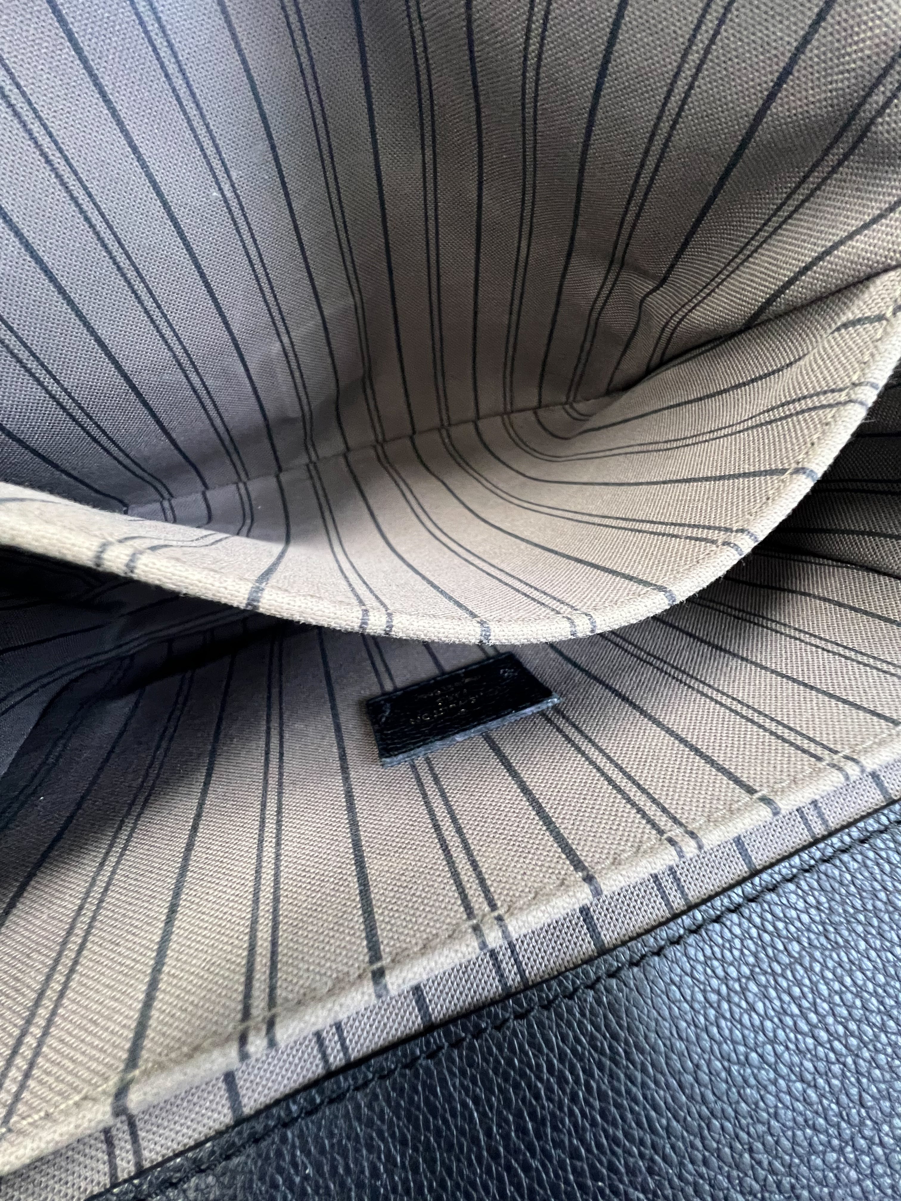 Louis Vuitton Empreinte Black Pochette Metis