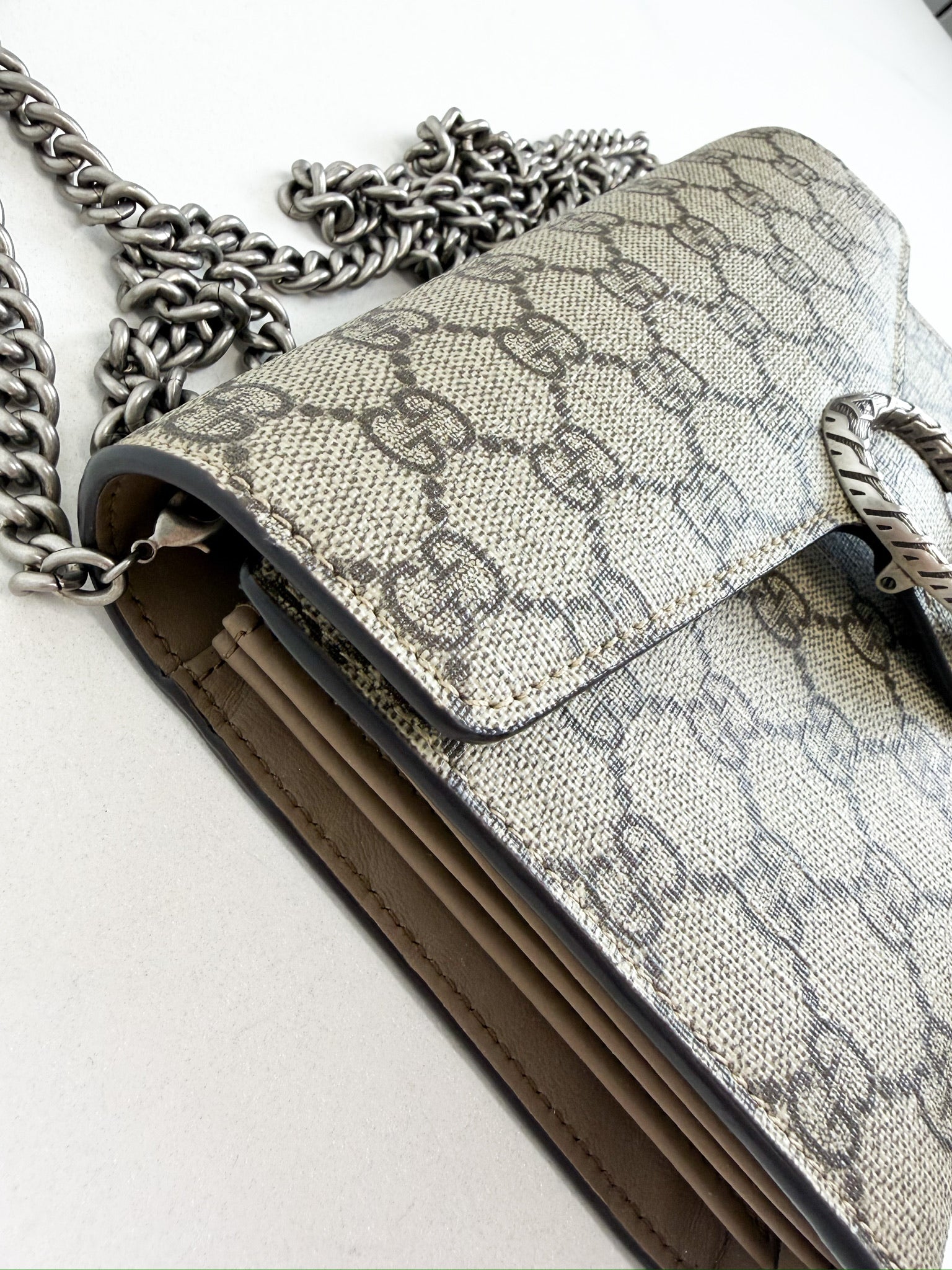 Gucci Dionysus GG Supreme Chain Wallet
