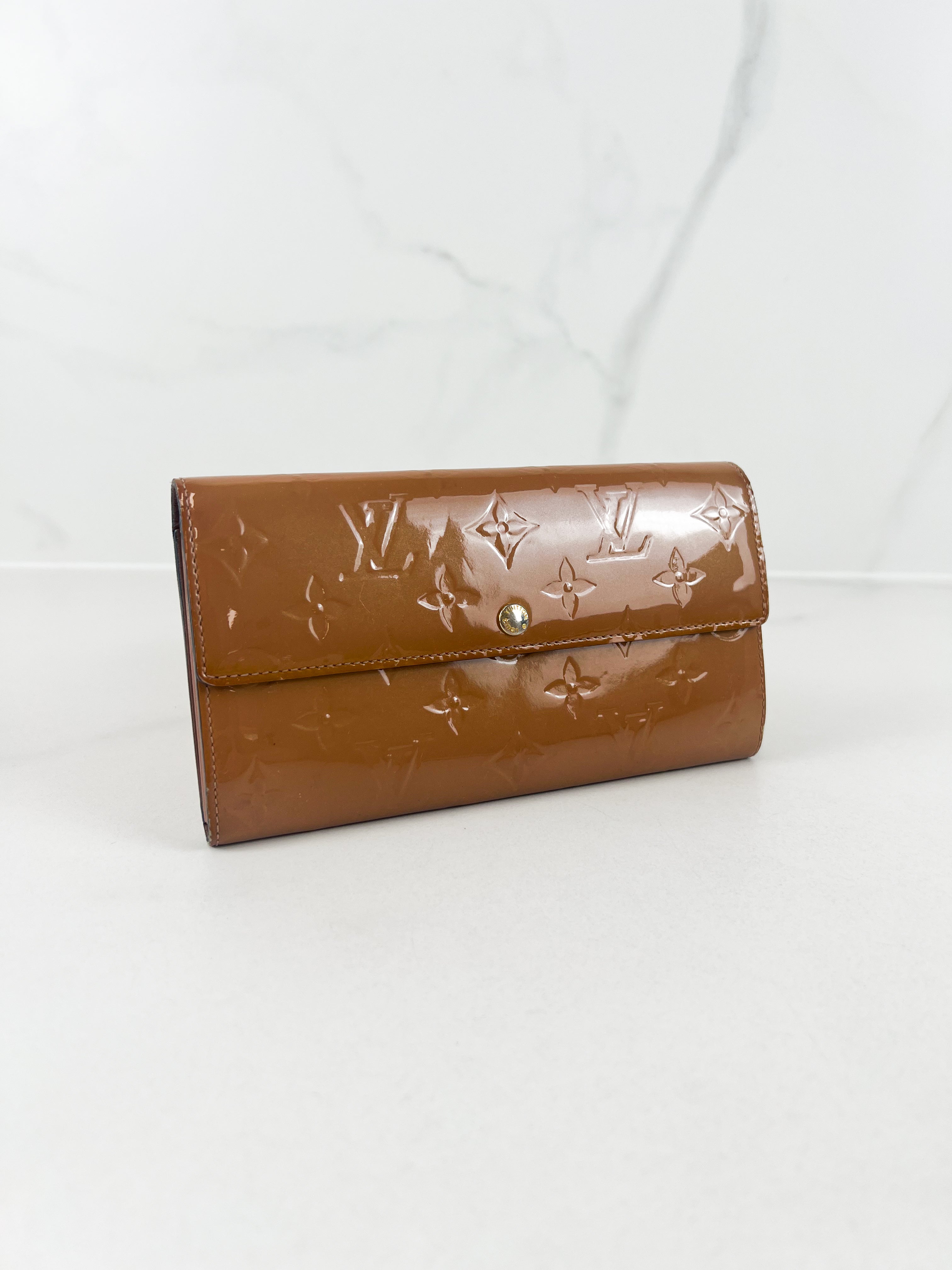Louis Vuitton Sarah Wallet in Patent Nude Monogram Empreinte