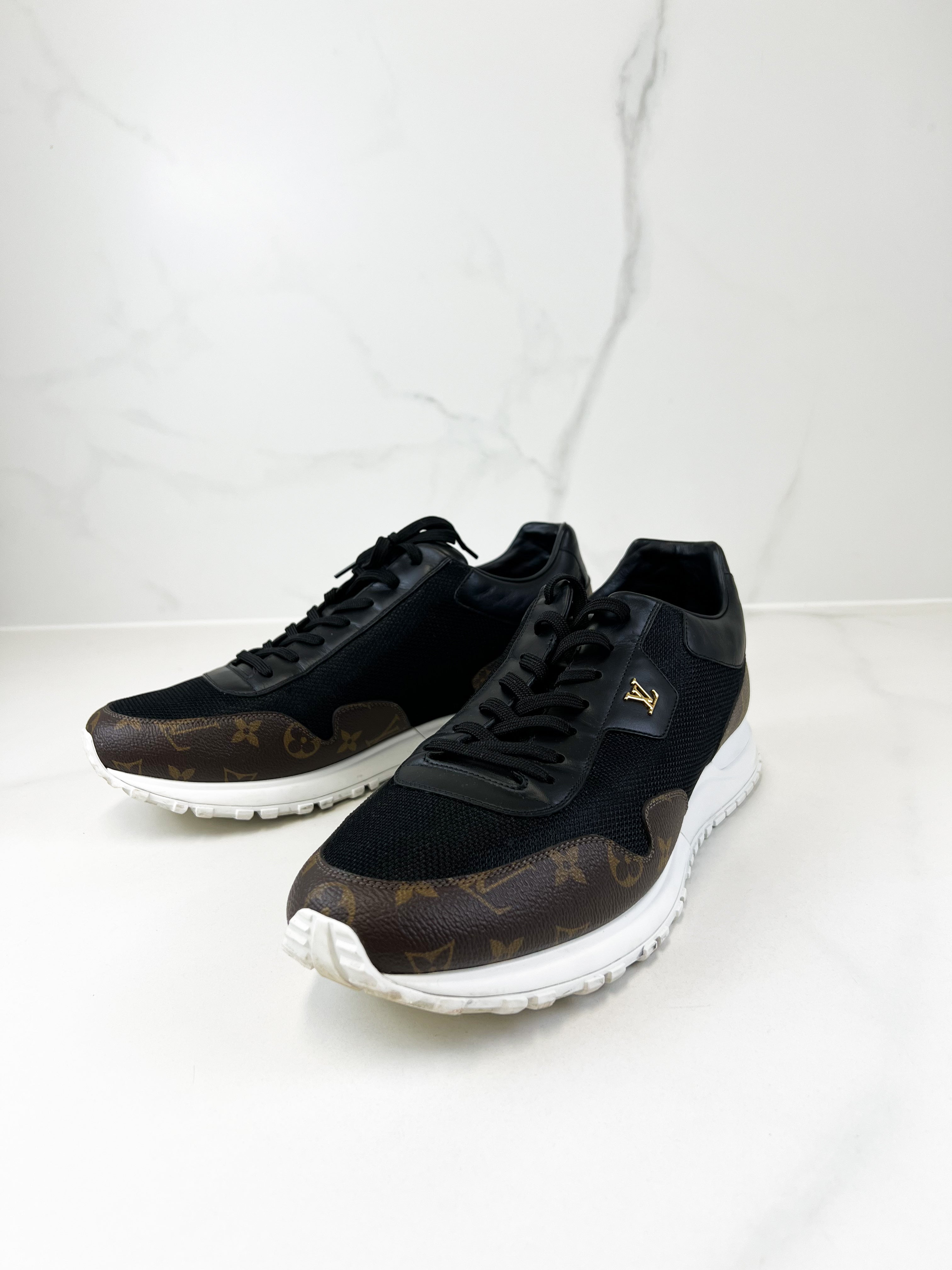 Louis Vuitton Mens Runaway Low Top Sneakers Size 12