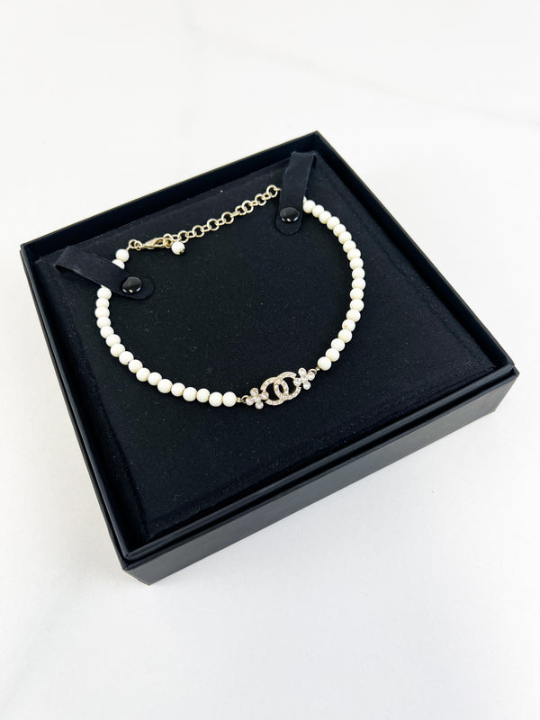 Chanel CC Metal Glass Pearls & Strass Gold Choker