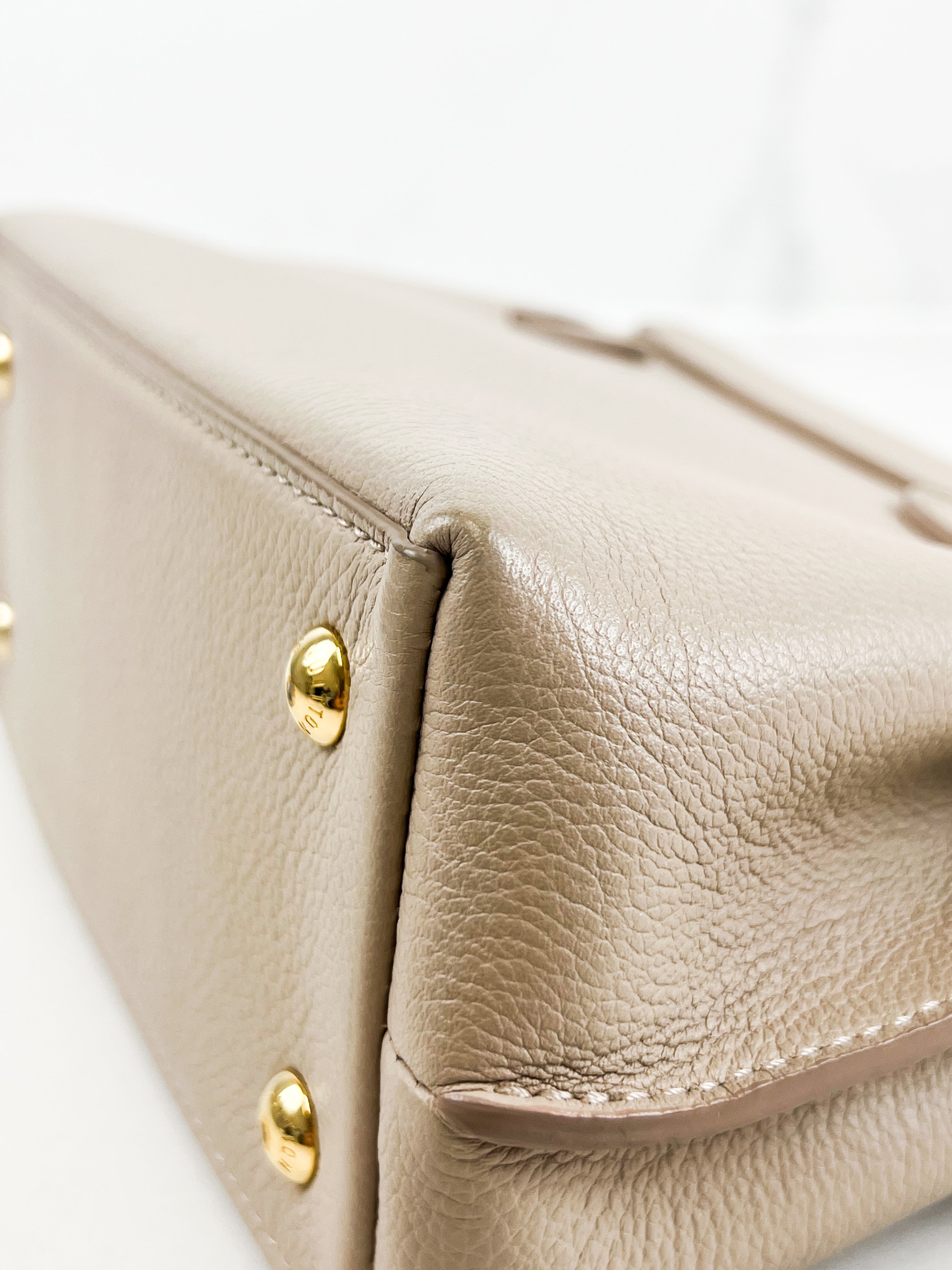 Louis Vuitton LockMe Ever Mini Greige