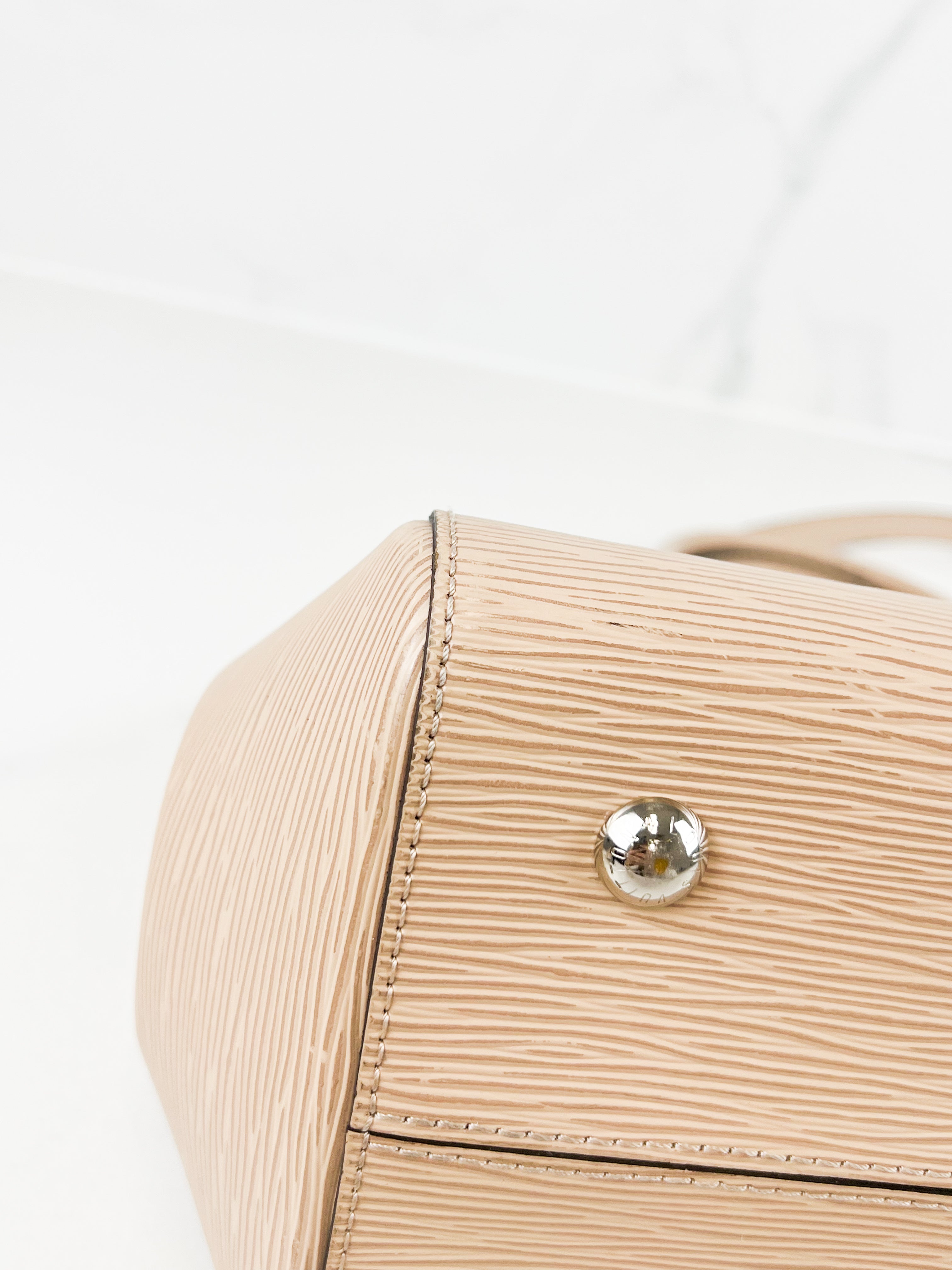 Louis Vuitton Marly MM Bag in Dune Epi Leather
