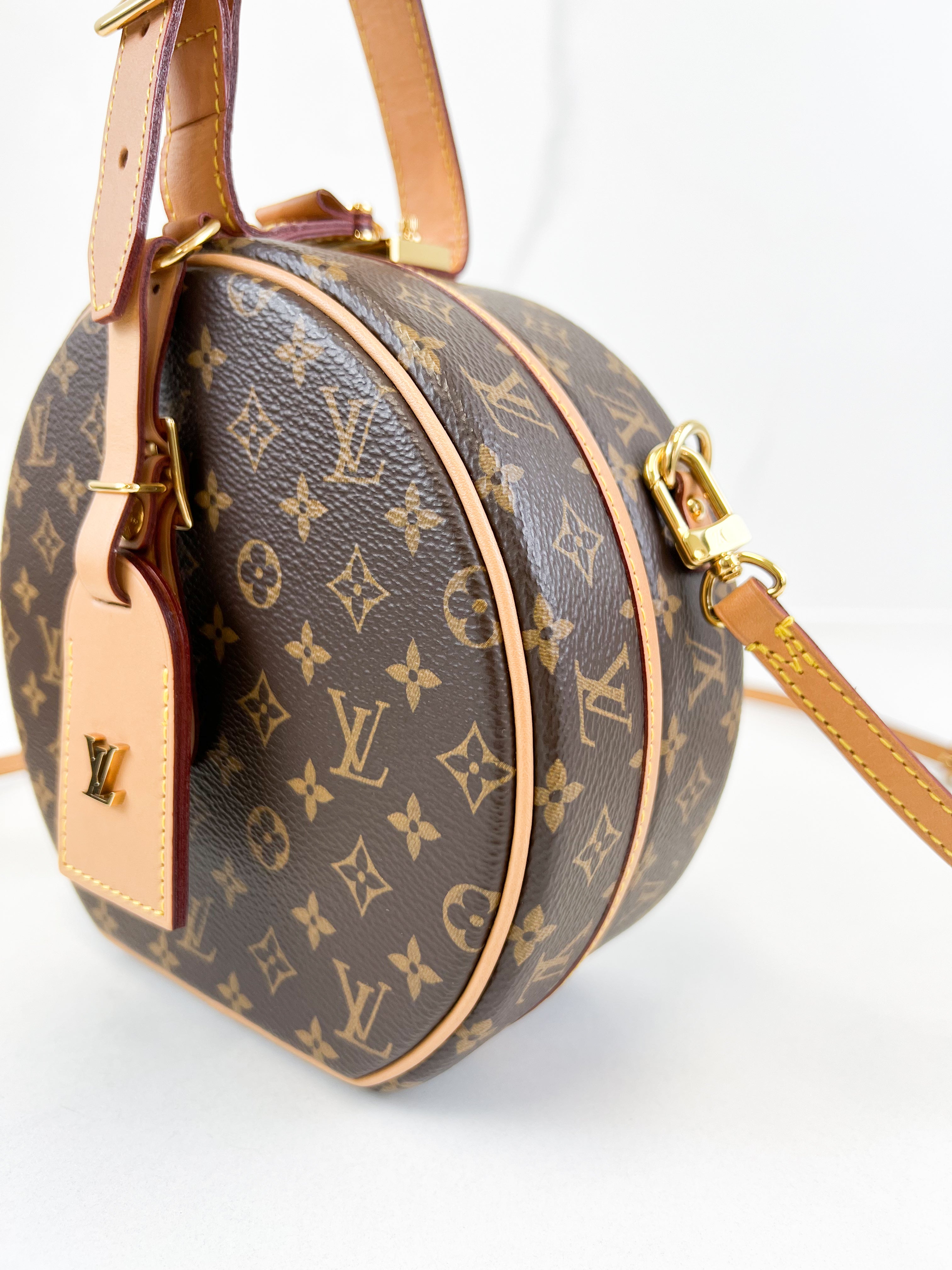 Louis Vuitton Petite Boite Chapeau