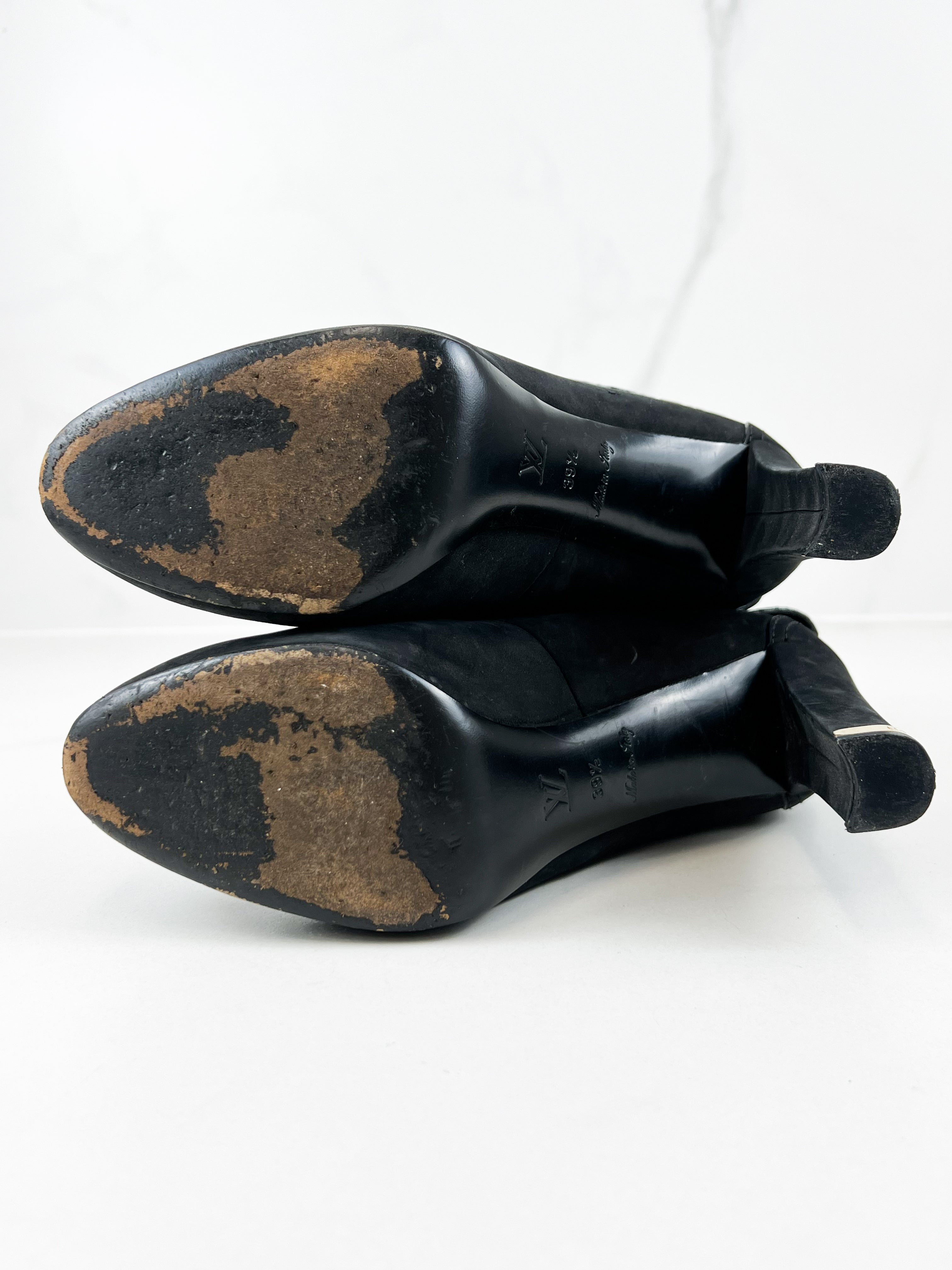 Louis Vuitton Starlet Monogram Embossed Nubuck Ankle Size 39.5