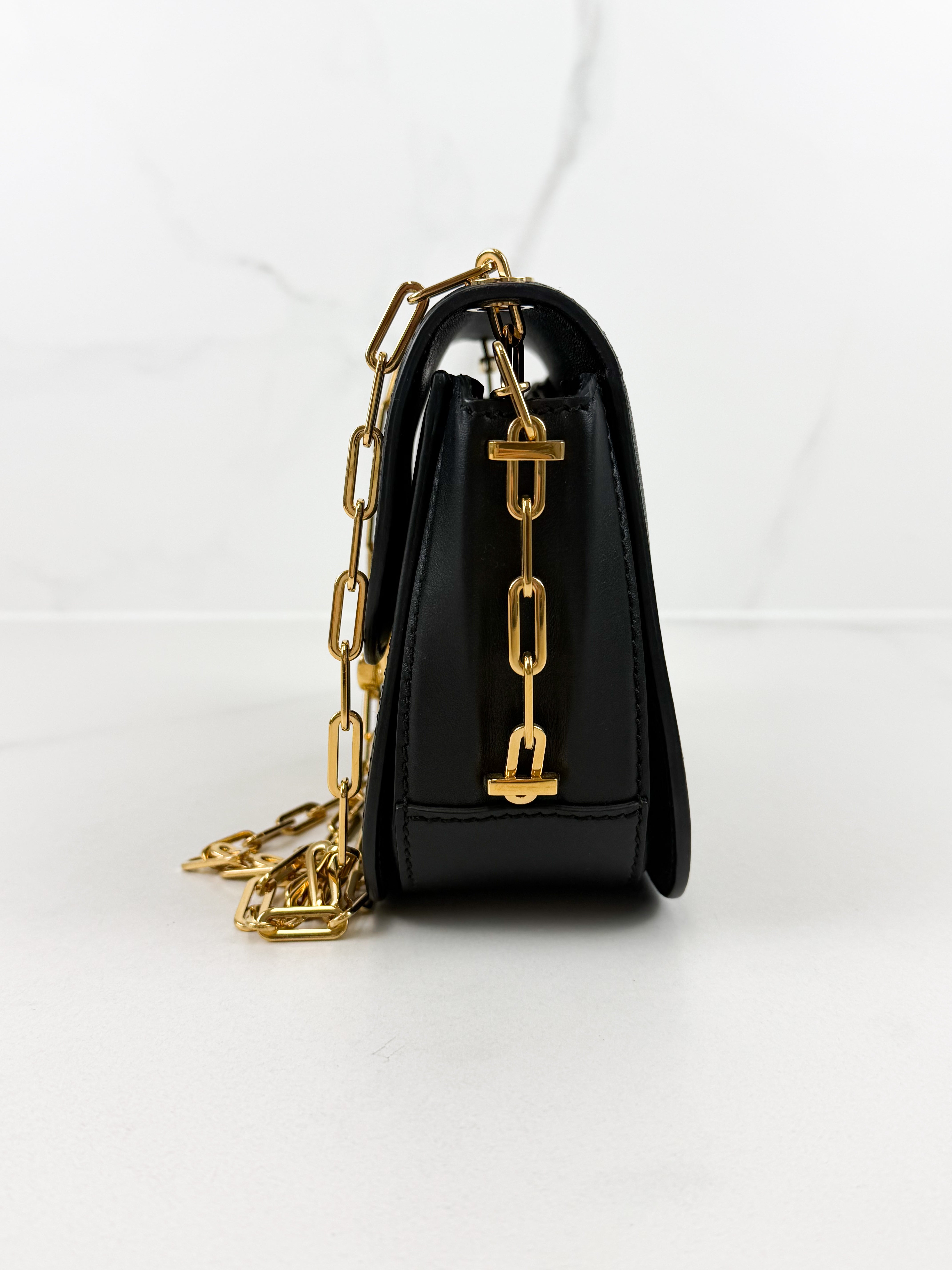 Valentino Garavani Chain Shoulder Bag