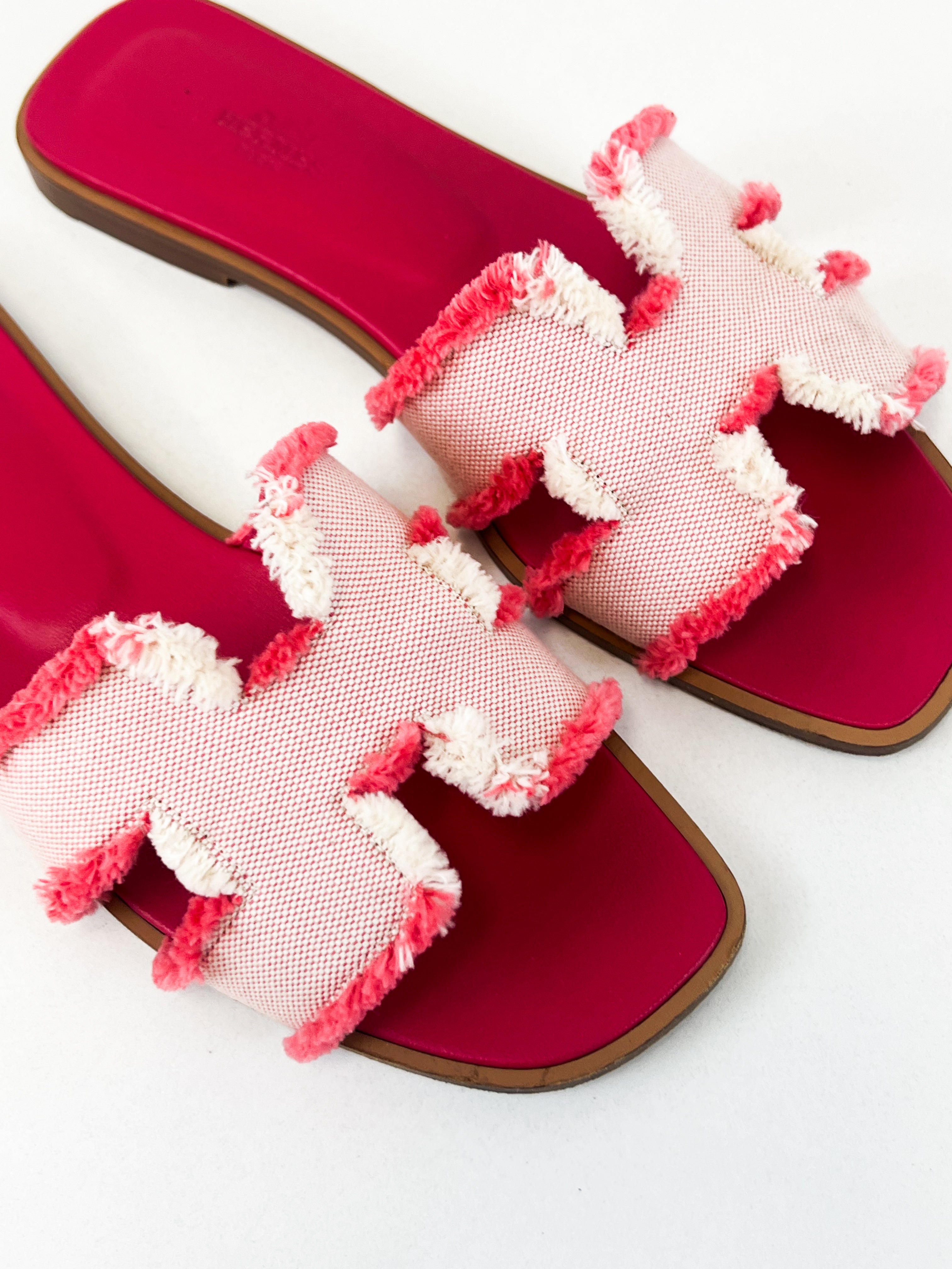 Hermes Oran Sandal in Pink Fabric Size 38.5