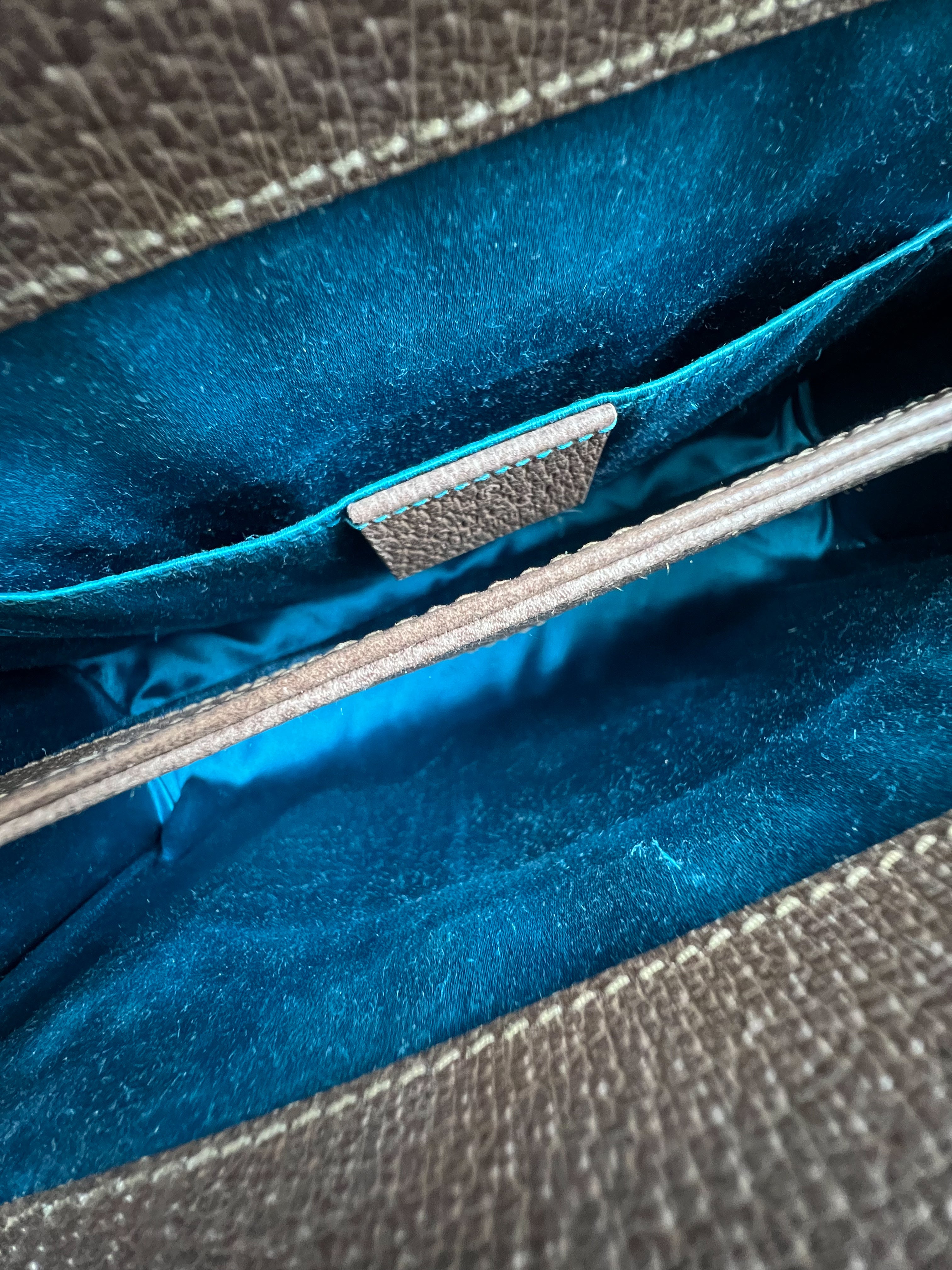 Gucci Ophidia Medium Shoulder Bag