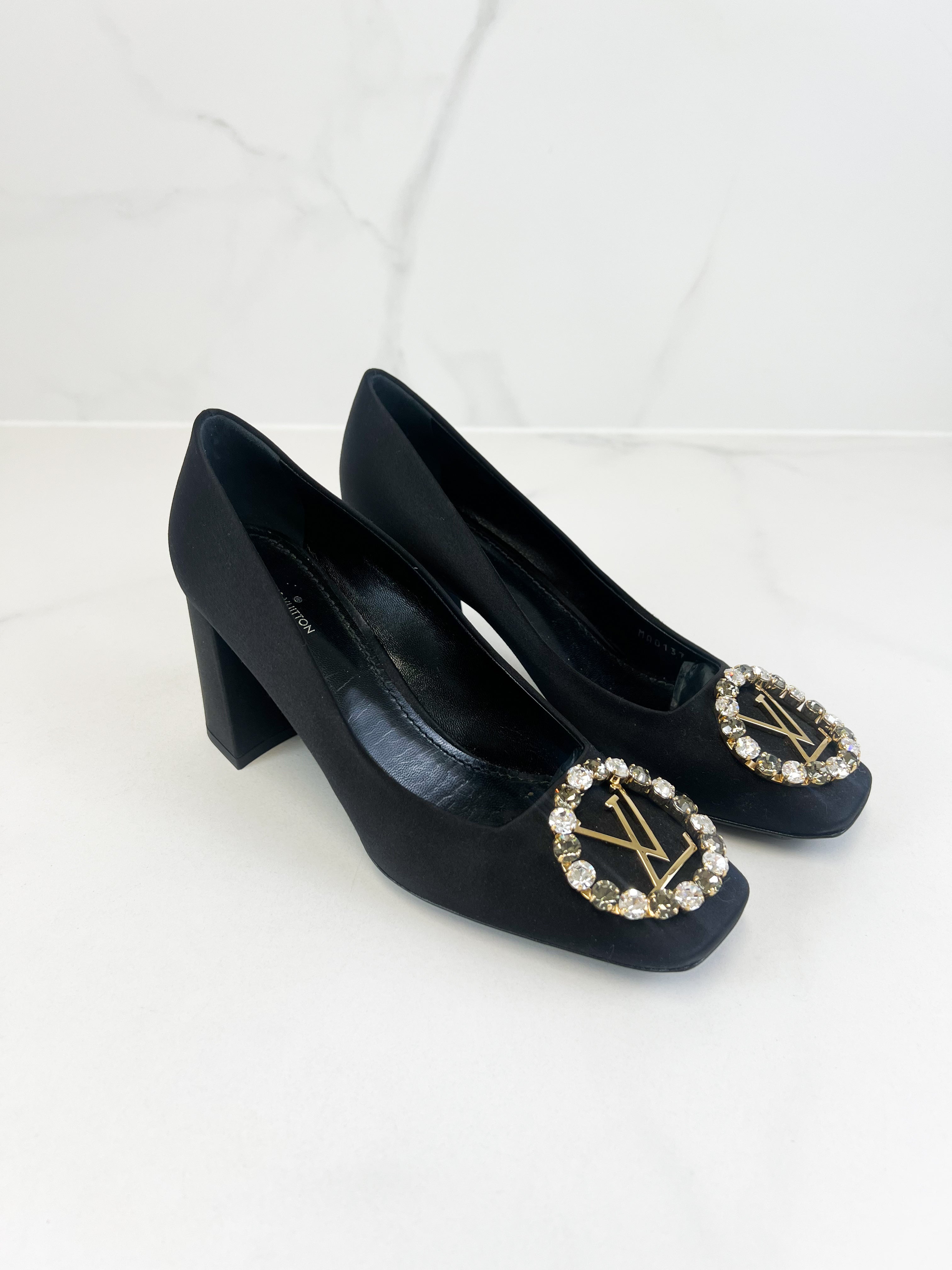 Louis Vuitton Satin Black Madeleine Pump Size 38