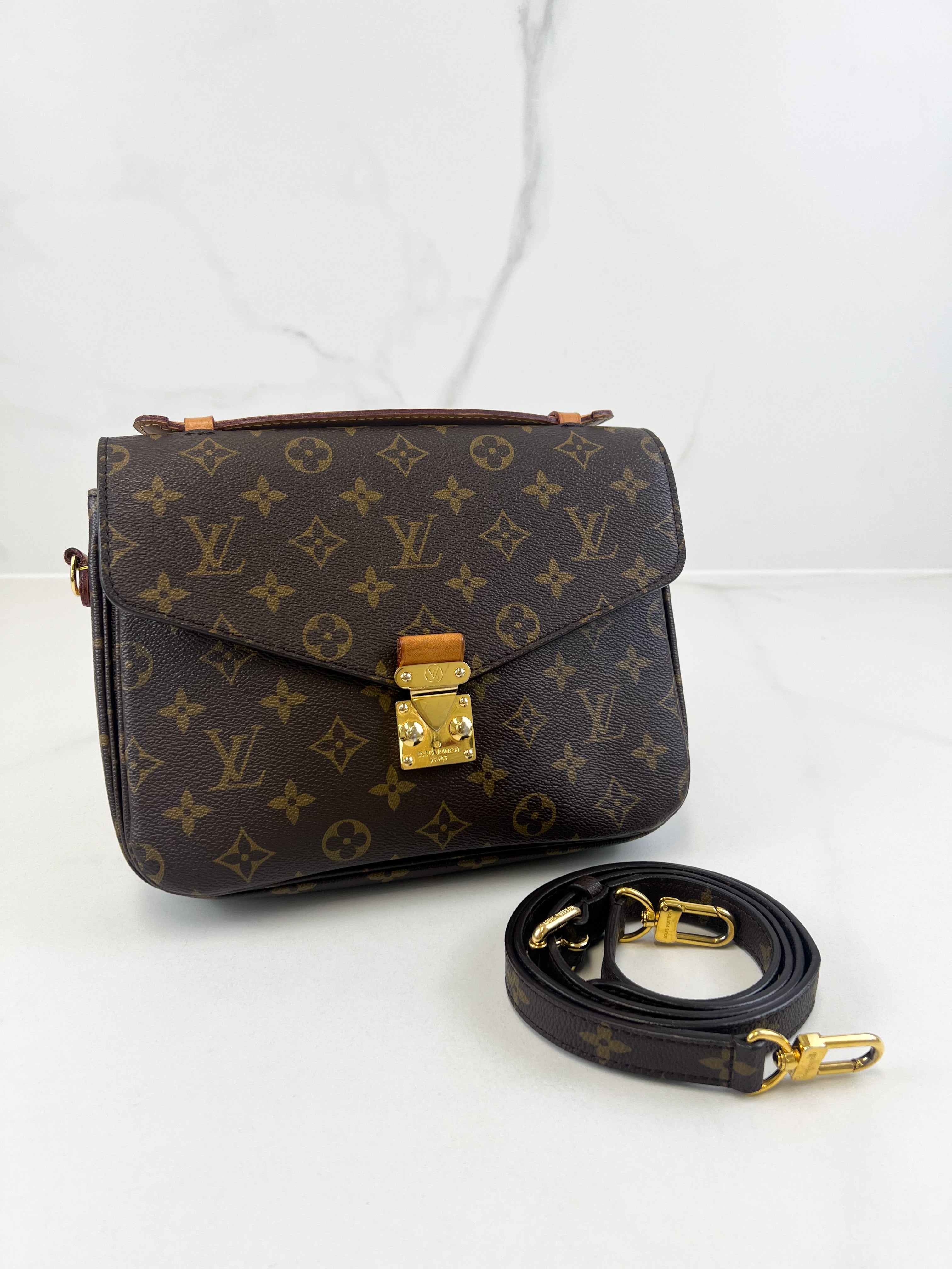 Louis Vuitton Monogram Pochette Metis