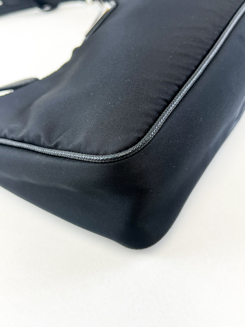 Prada Black Nylon Re-Edition 2005 Shoulder Bag