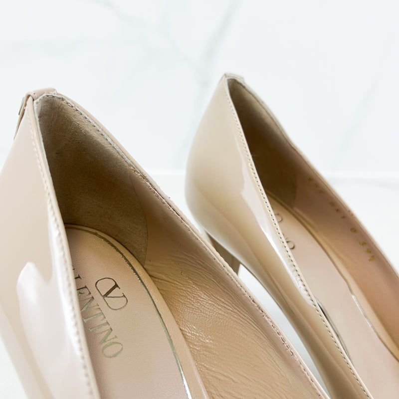 Valentino Powder Rockstud Pump Size 39.5
