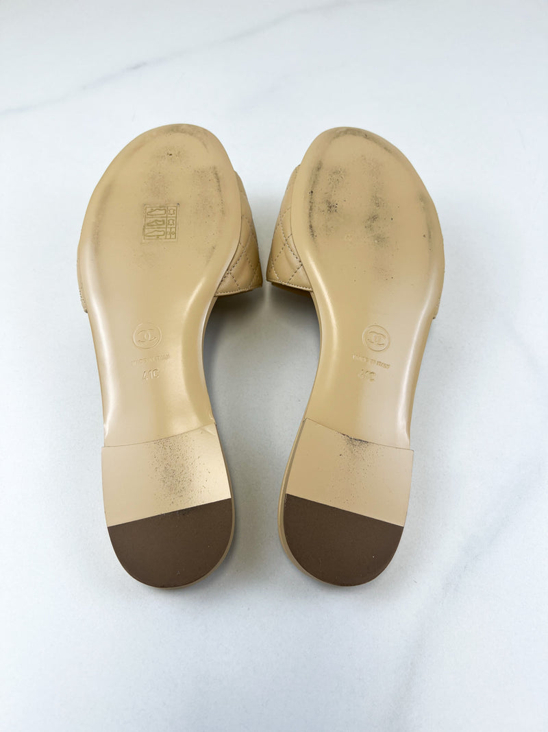 Chanel Beige Quilted Leather Slides Size 41