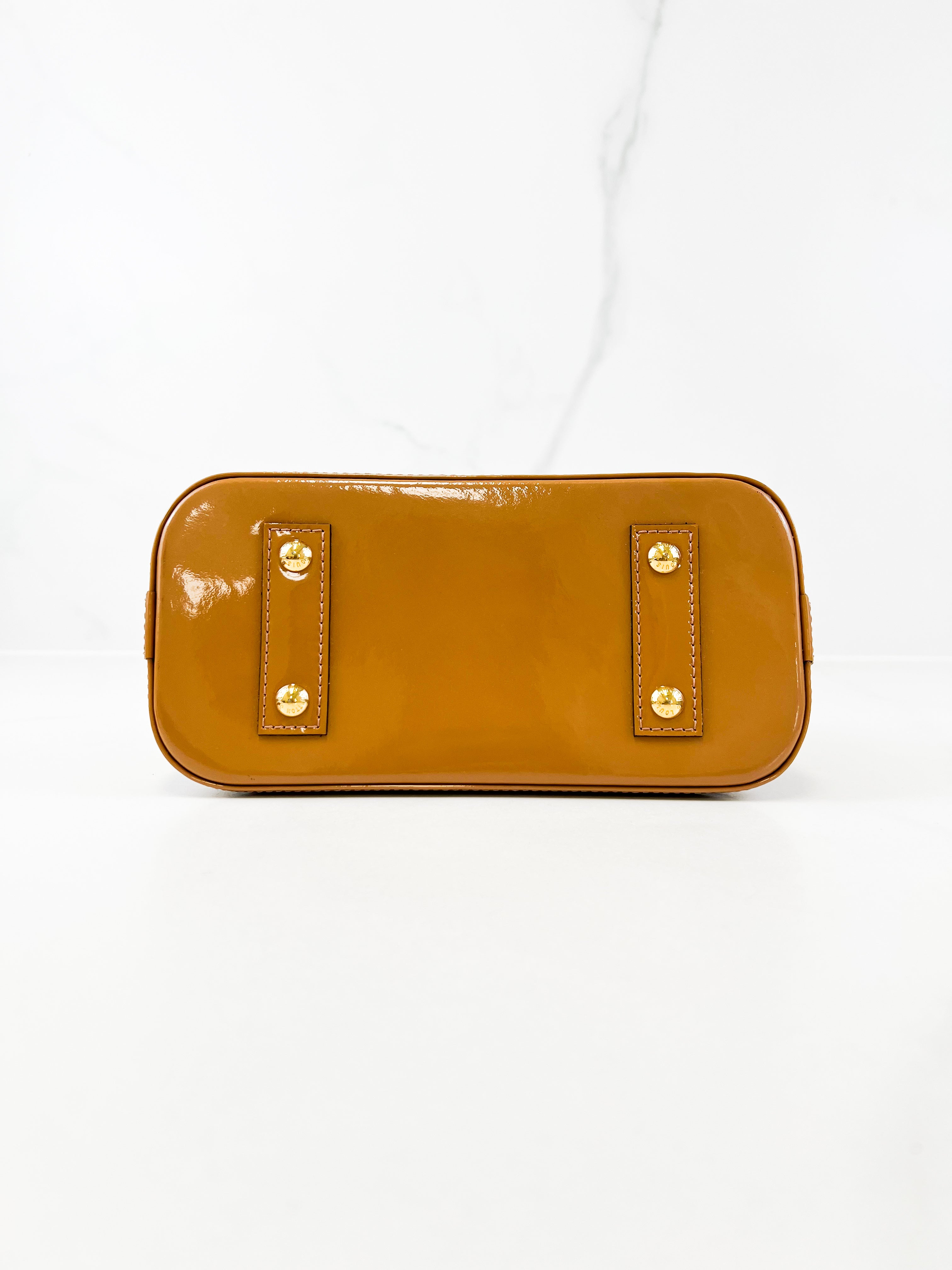 Louis Vuitton Alma BB in Vernis Leather