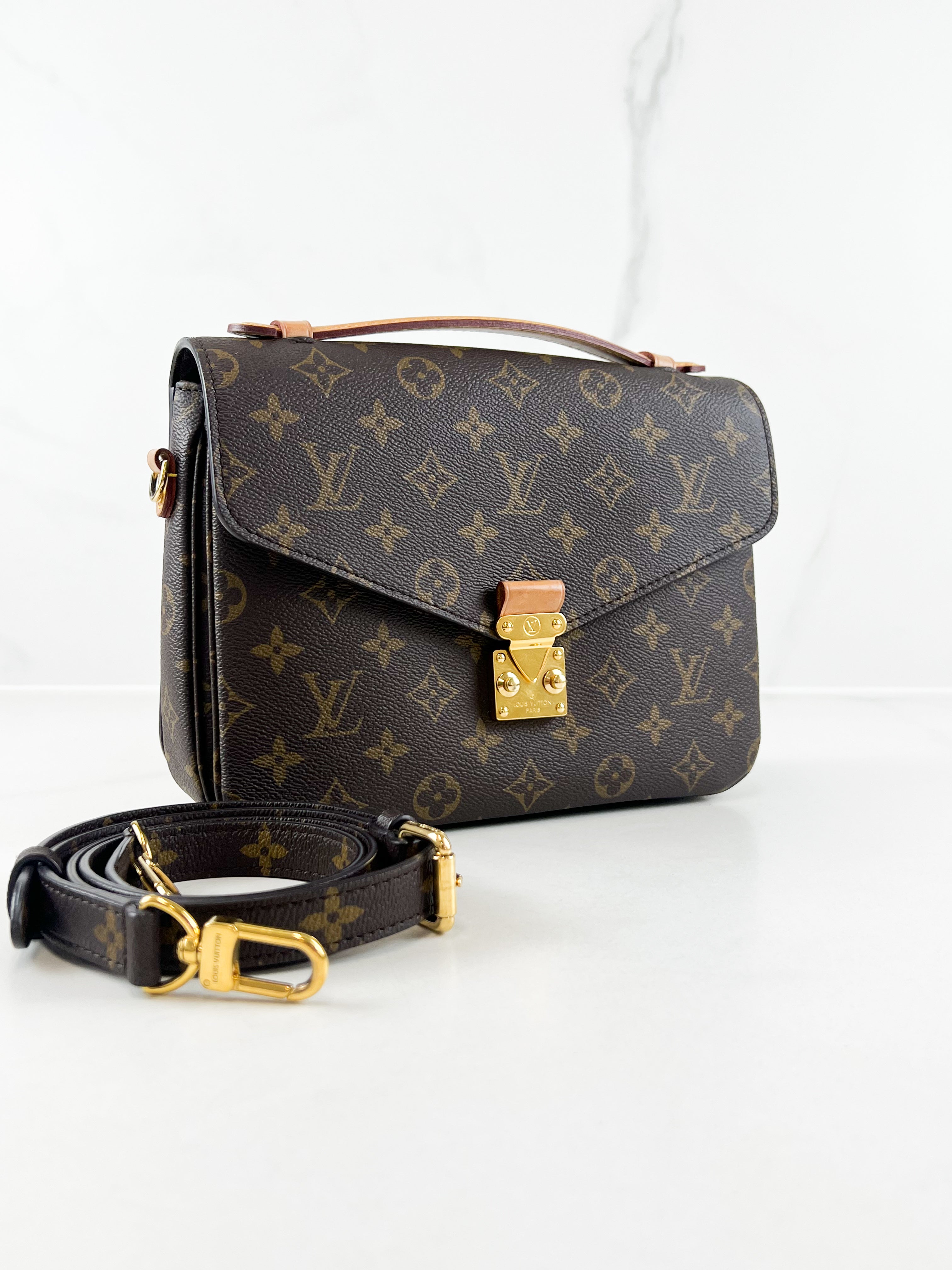 Louis Vuitton Monogram Canvas Pochette Metis