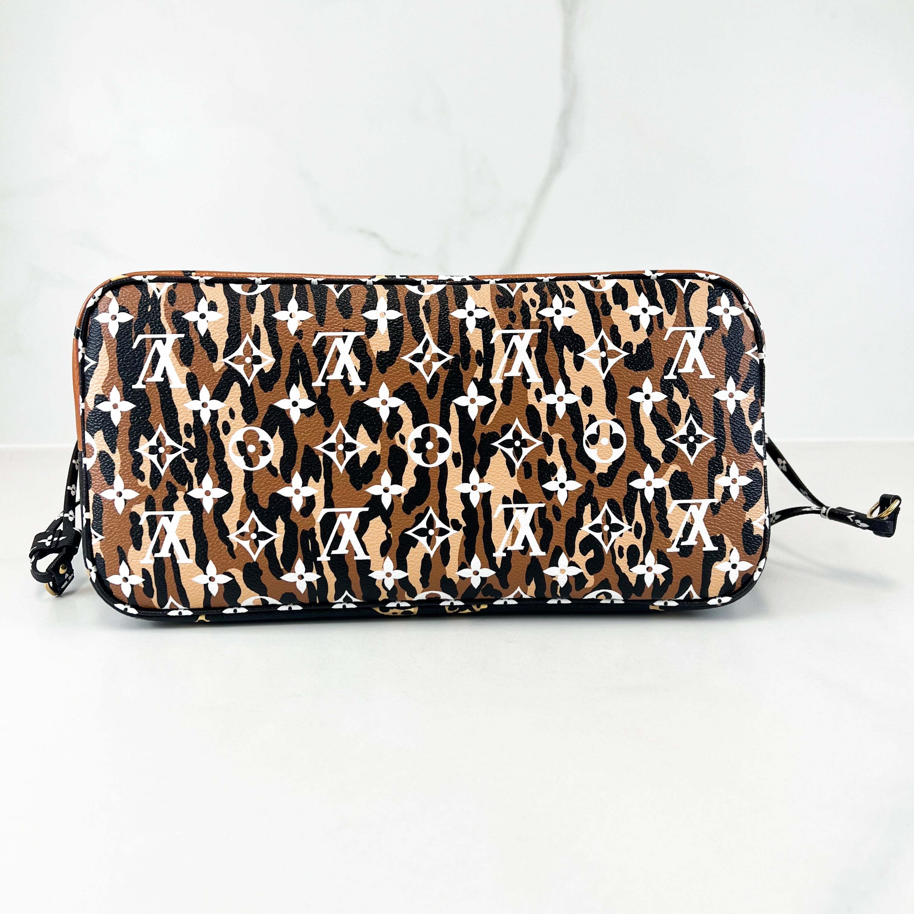 Louis Vuitton Neverfull Monogram Giant Jungle MM Black/Caramel