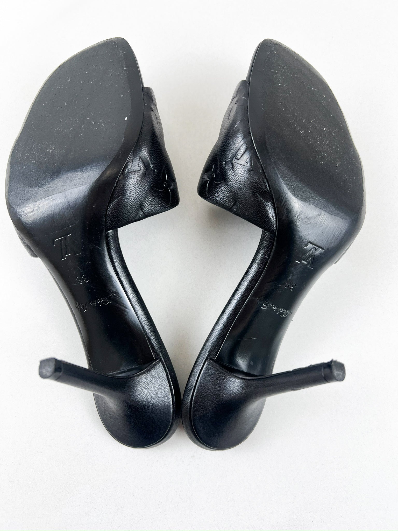 Louis Vuitton Black Neo Revival Mule Size 38
