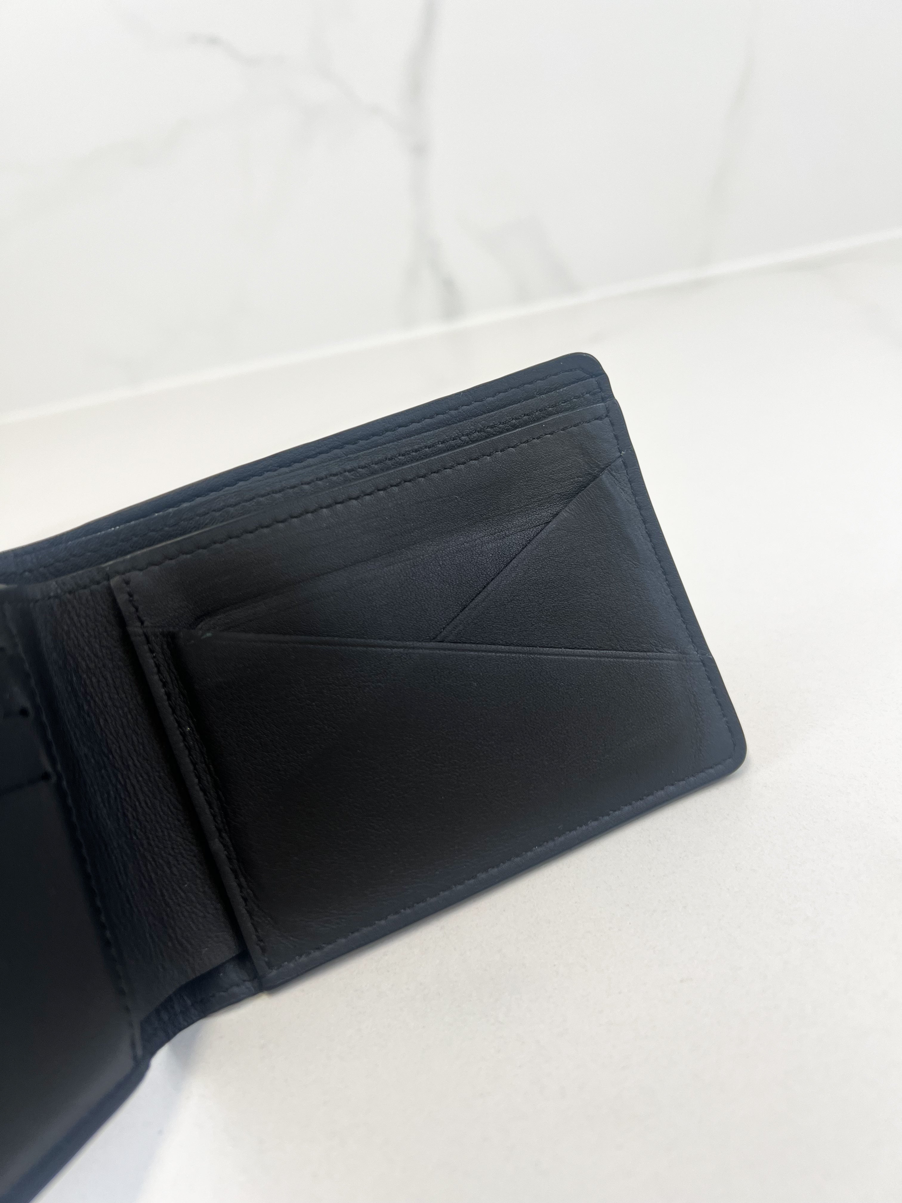 Louis Vuitton Multiple Mens Wallet