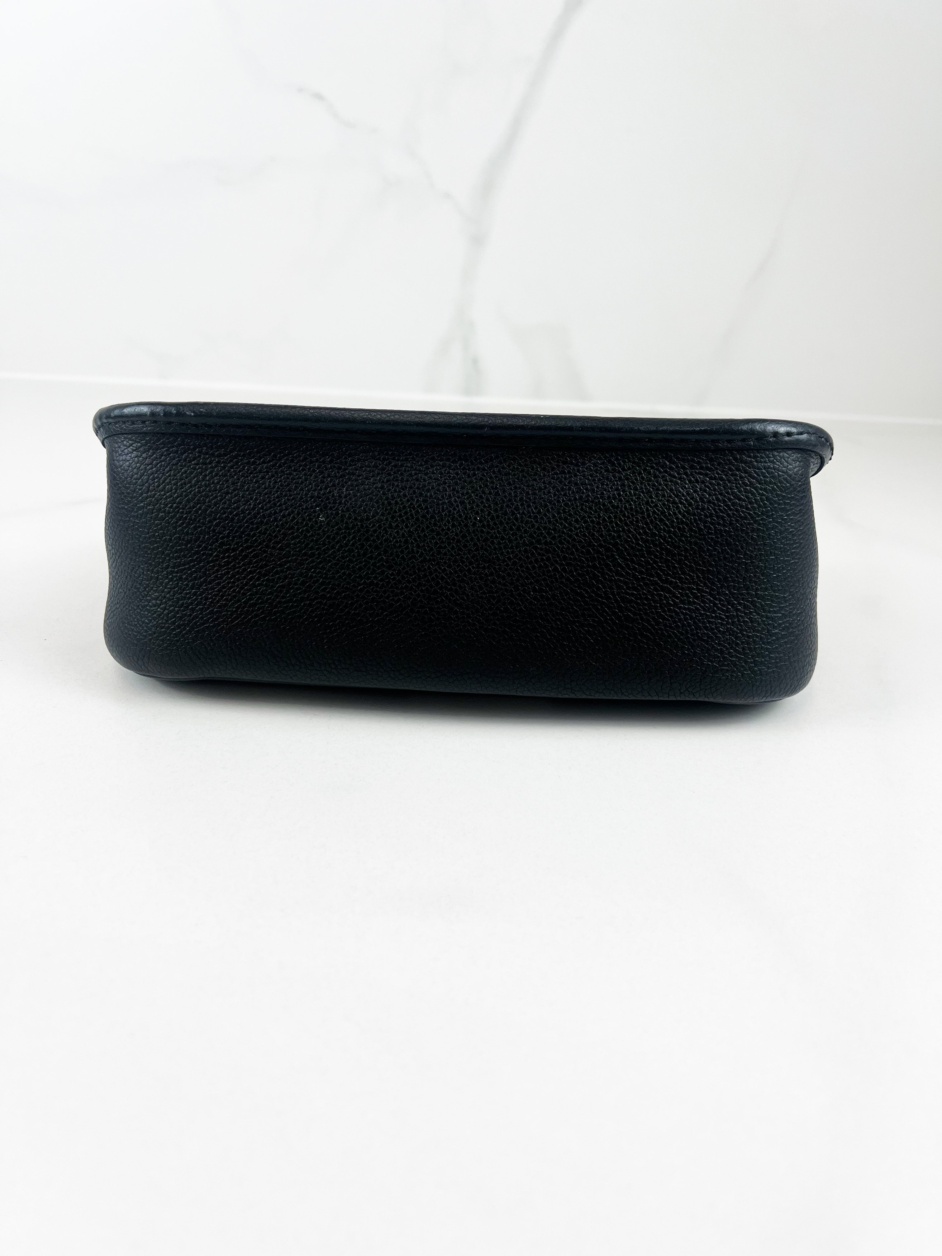 Louis Vuitton Buci Black Epi Leather