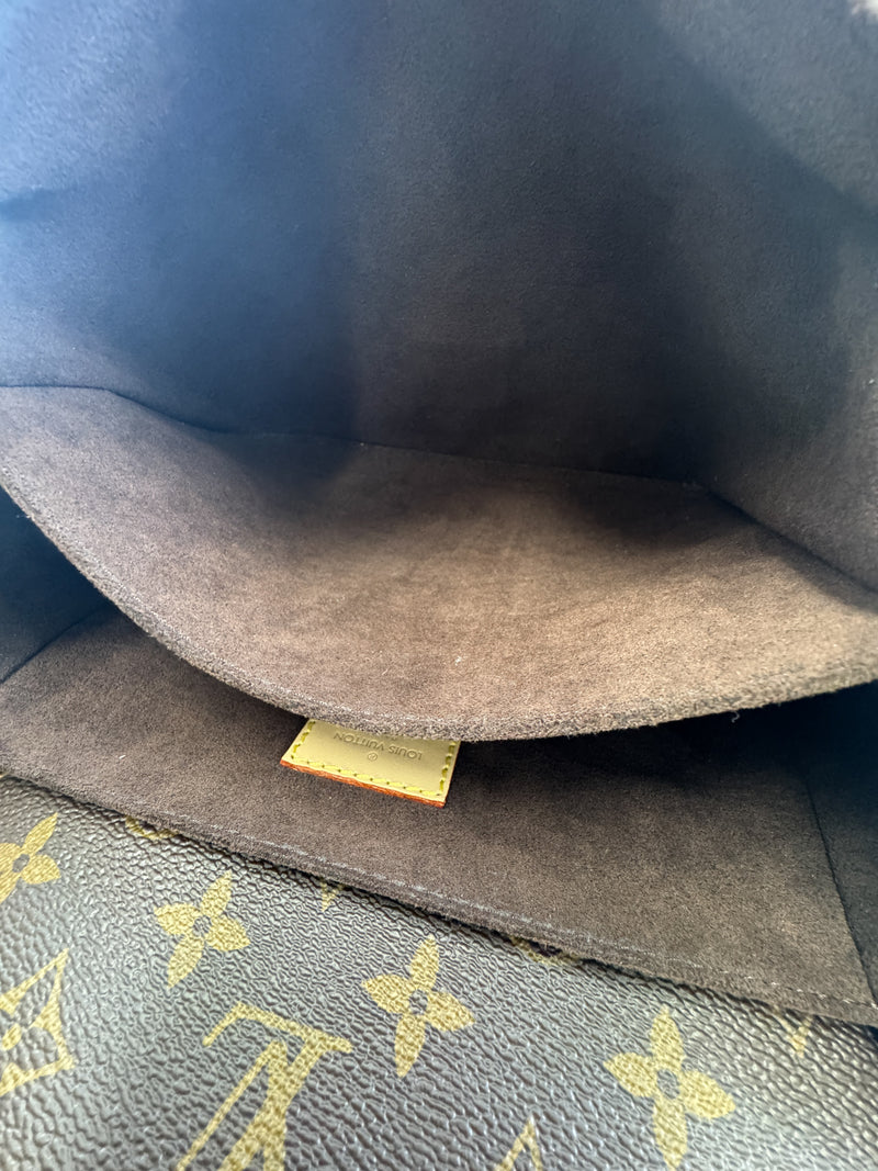 Louis Vuitton Monogram Canvas Pochette Metis