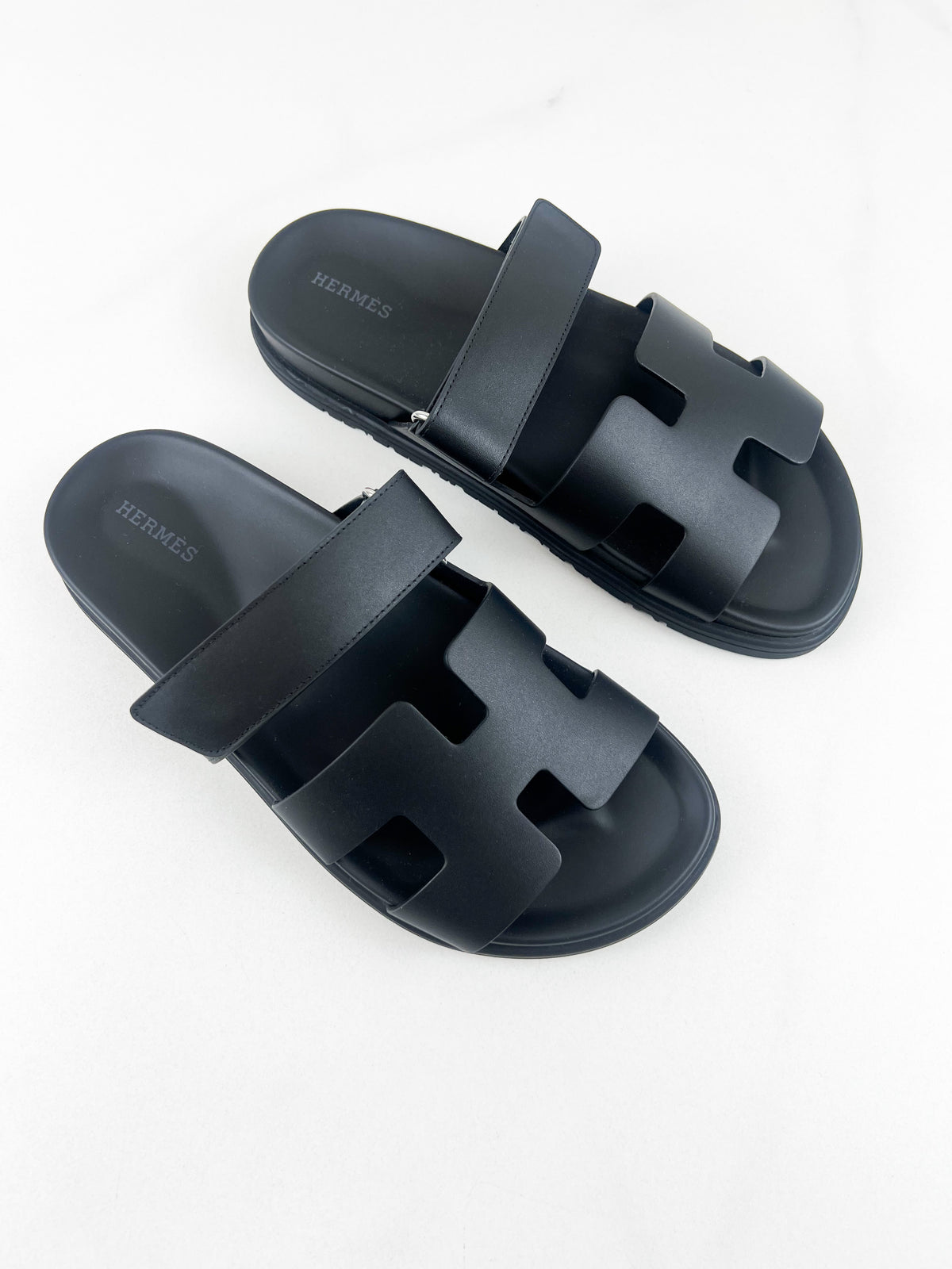 Hermes Chypre Sandals Noir Size 39