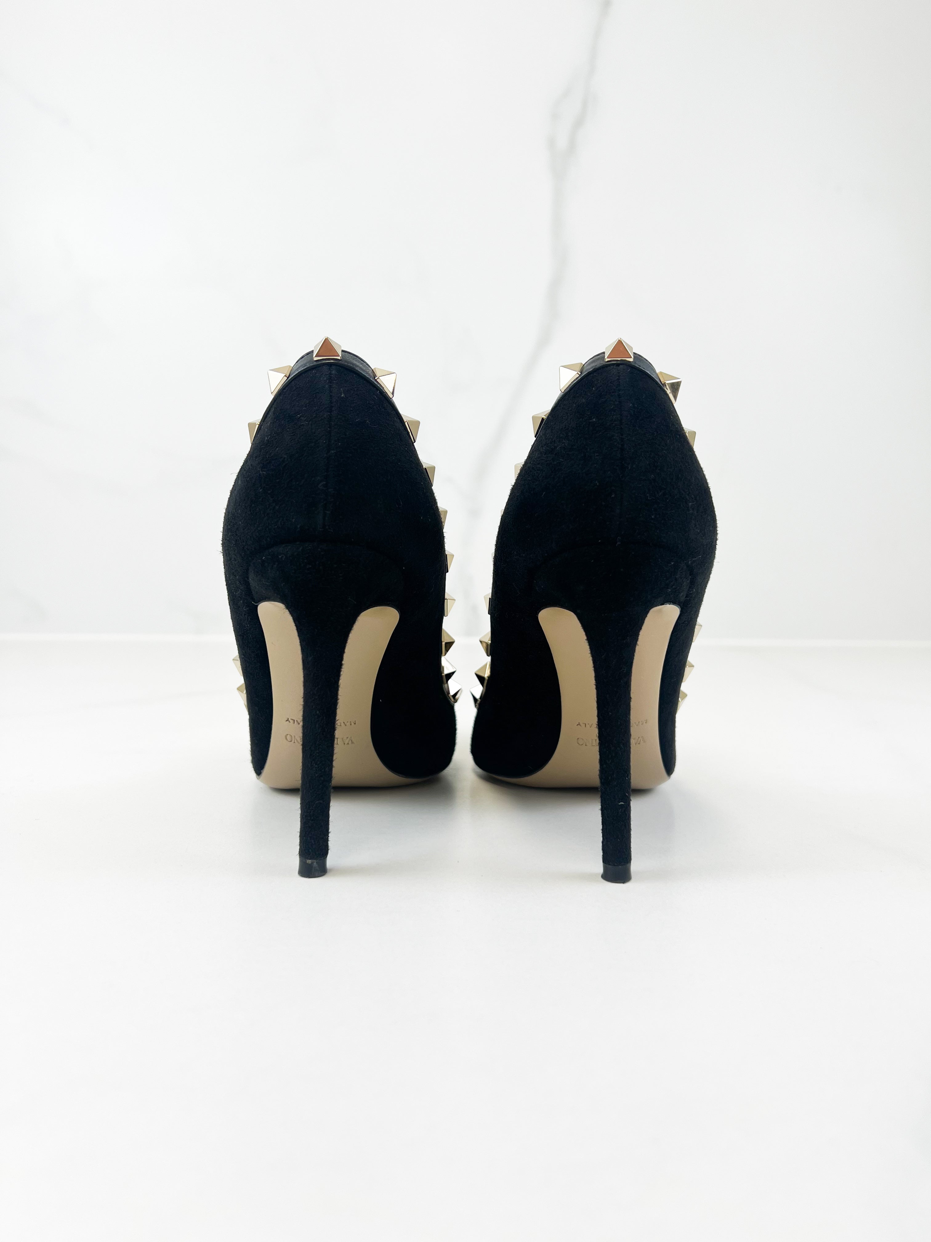 Valentino Garavani Black Suede Rockstud Pumps Size 35