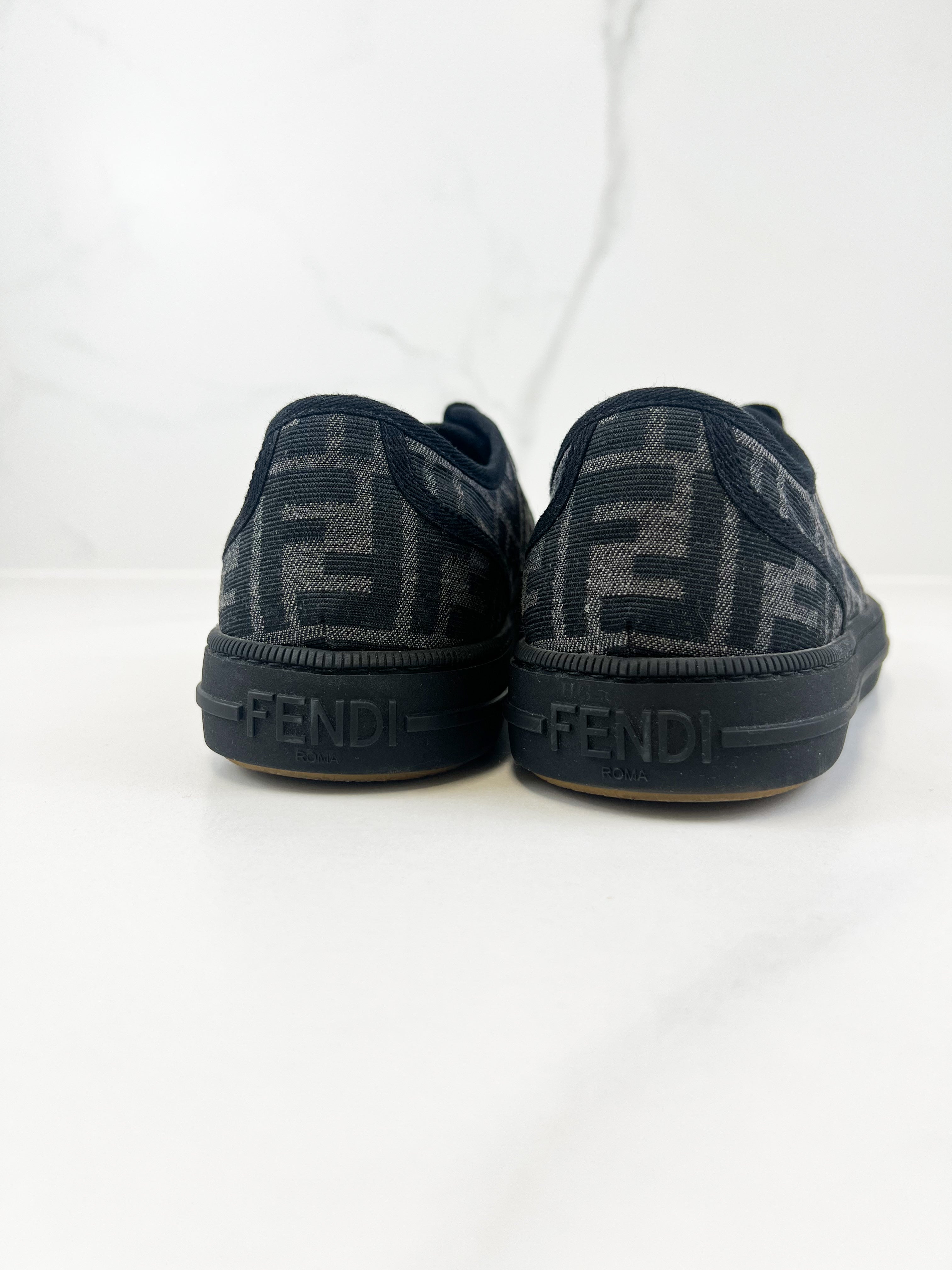 Fendi FF Fabric Low-Top Sneaker US8.5