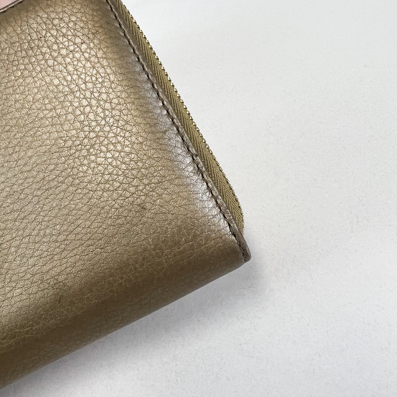 Gucci Gold Leather Soho Wallet