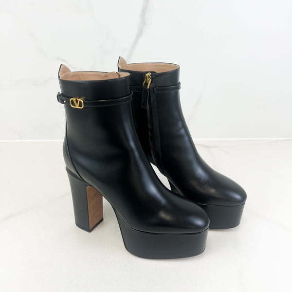 Valentino Black Tan-Go Patent Leather Boots Size 36.5