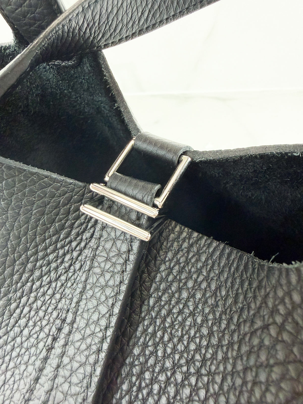 Hermes Picotin 22 Lock Textured Grained Black Leather