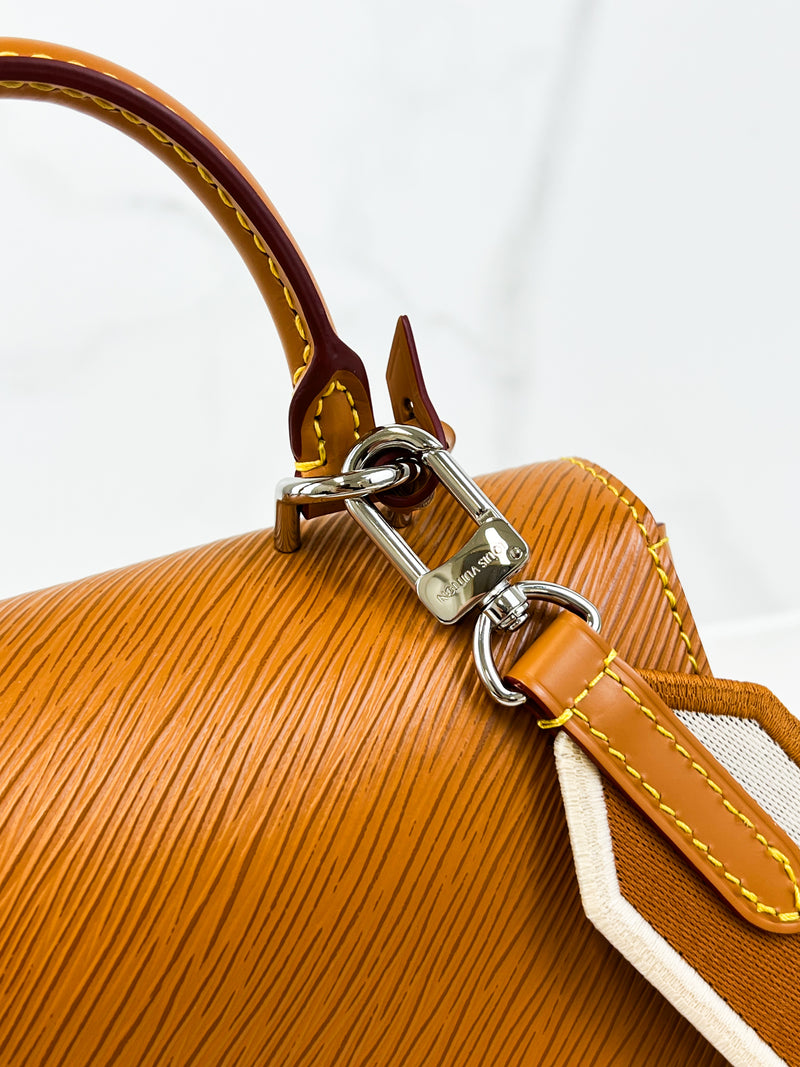 Louis Vuitton Cluny Mini Gold Miel