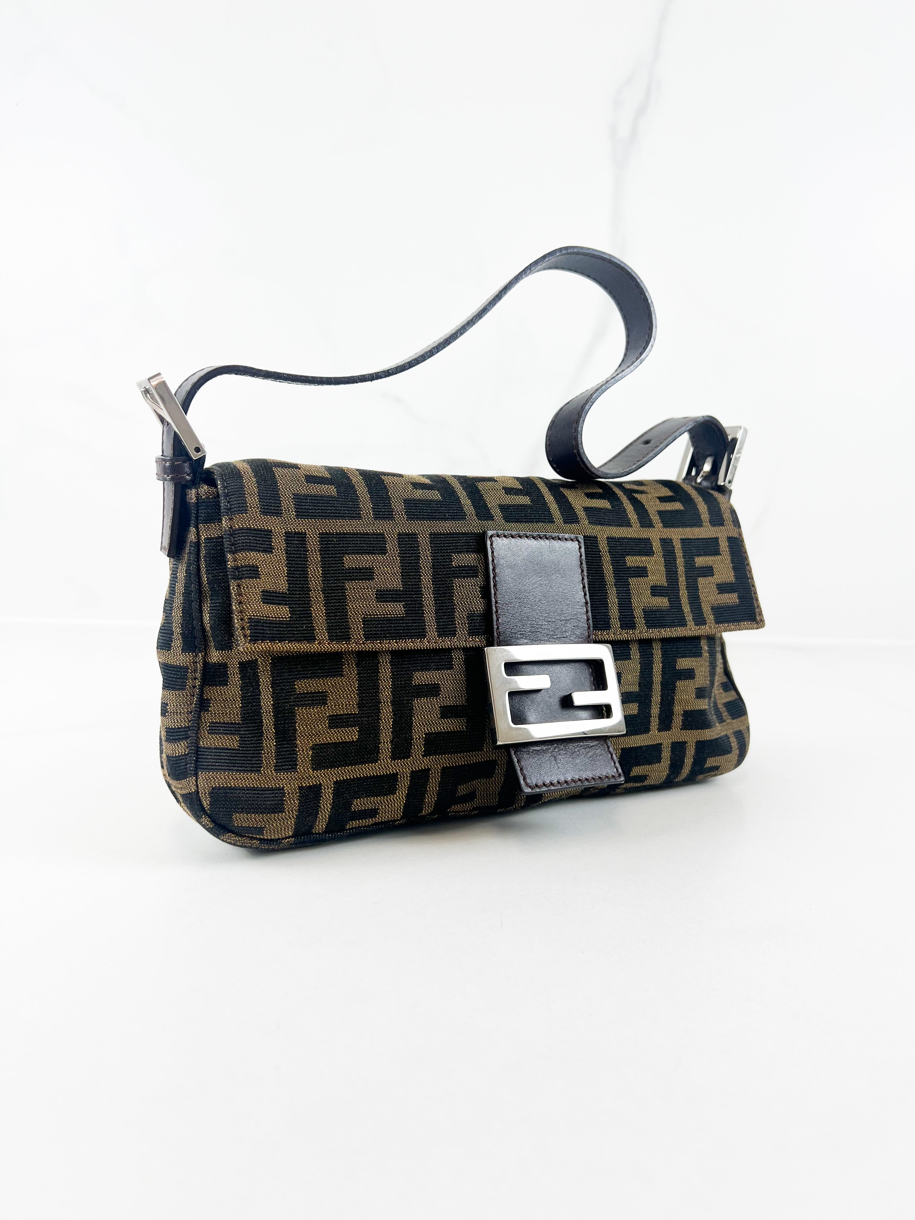 Fendi Vintage FF Baguette in Canvas