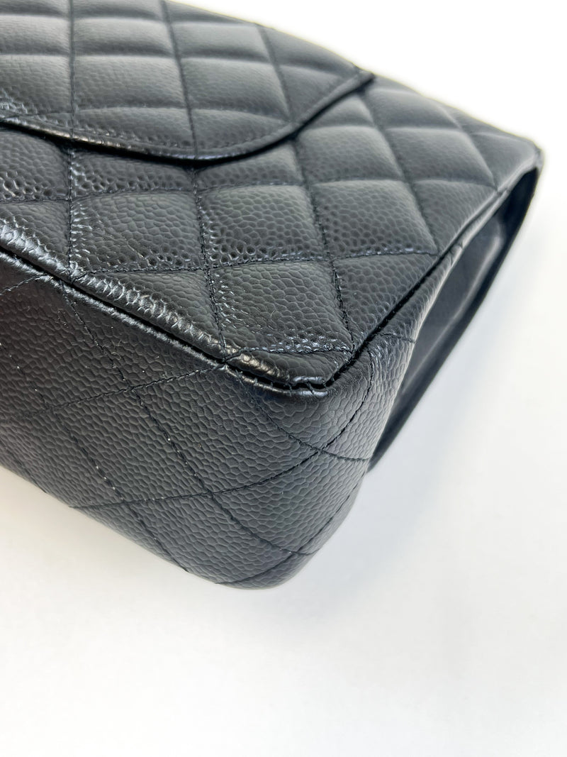 Chanel CC Medium Caviar Black Classic Double Flap Shoulder Bag