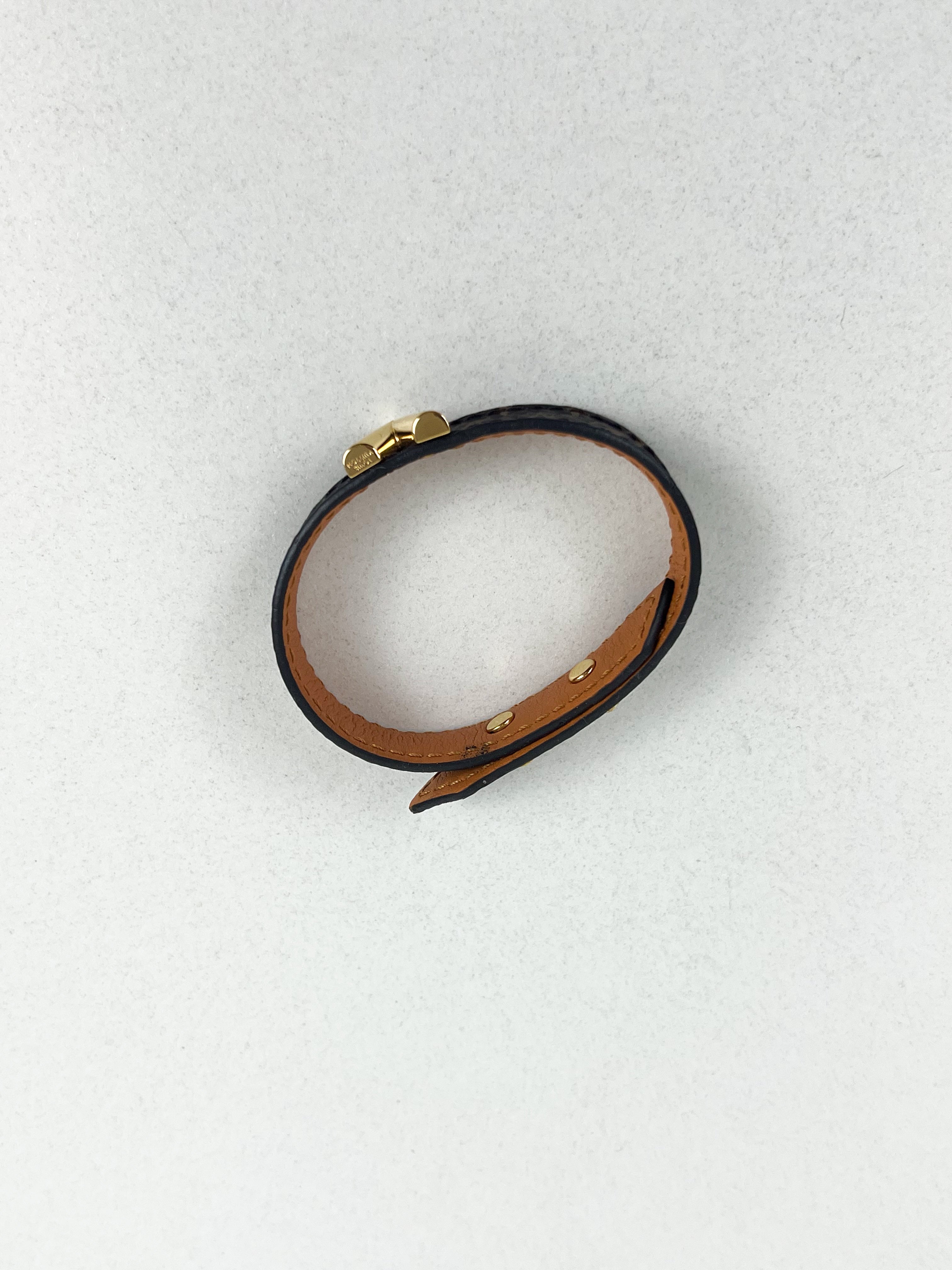 Louis Vuitton Essential V Bracelet