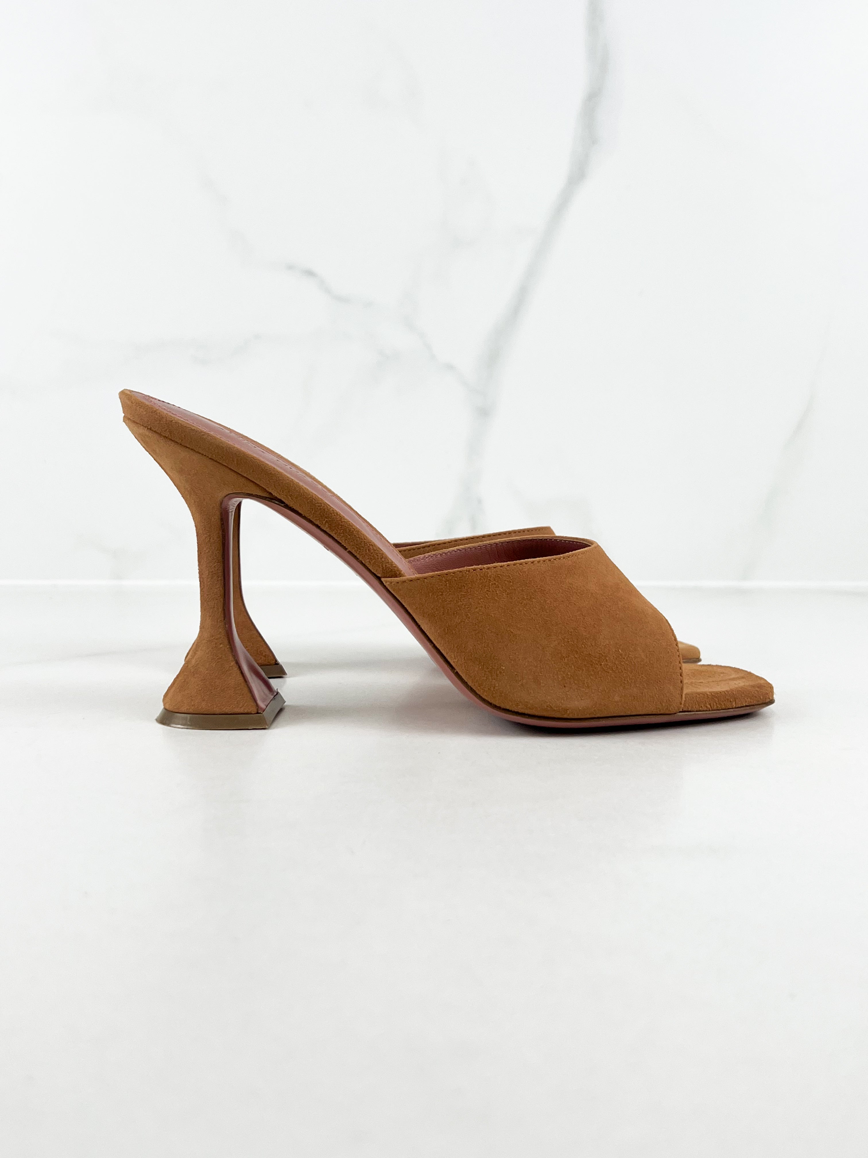 Amina Muaddi Lupita Slipper in Suede Camel Size 40