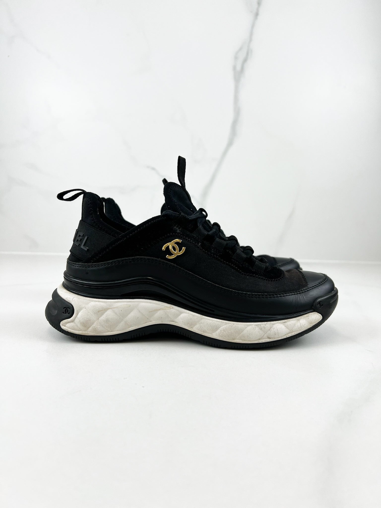 Chanel Black CC Logo Leather Sneaker Size 36.5