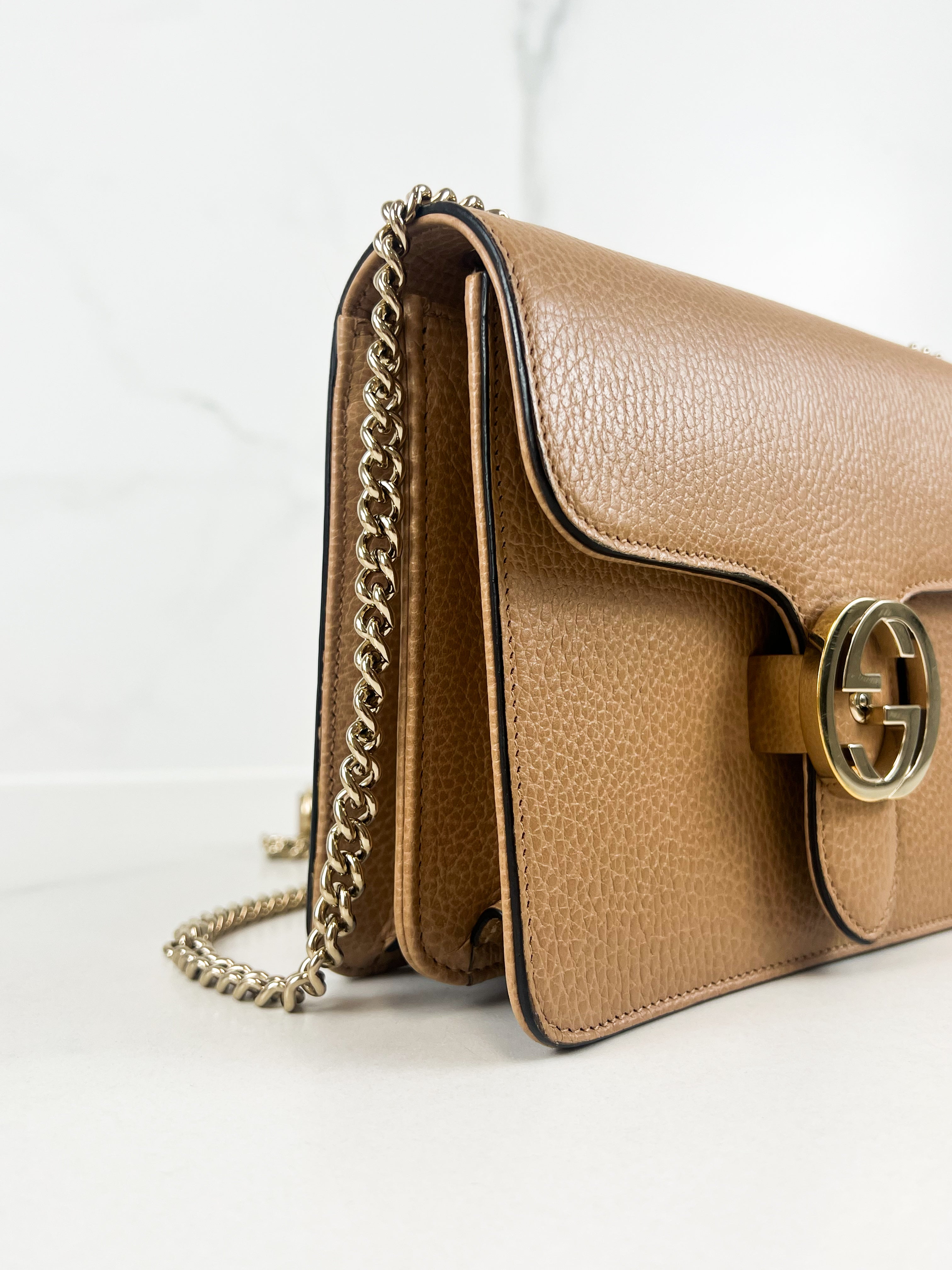 Gucci GG Interlocking Small Leather Shoulder Bag in Beige