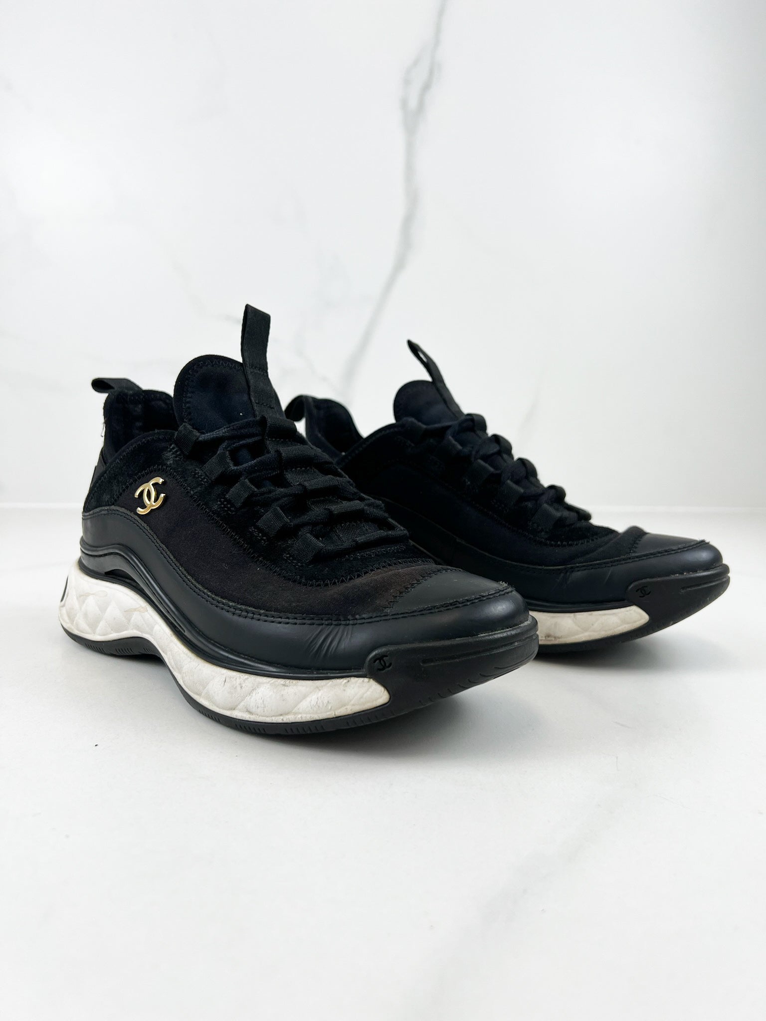 Chanel Black CC Logo Leather Sneaker Size 36.5