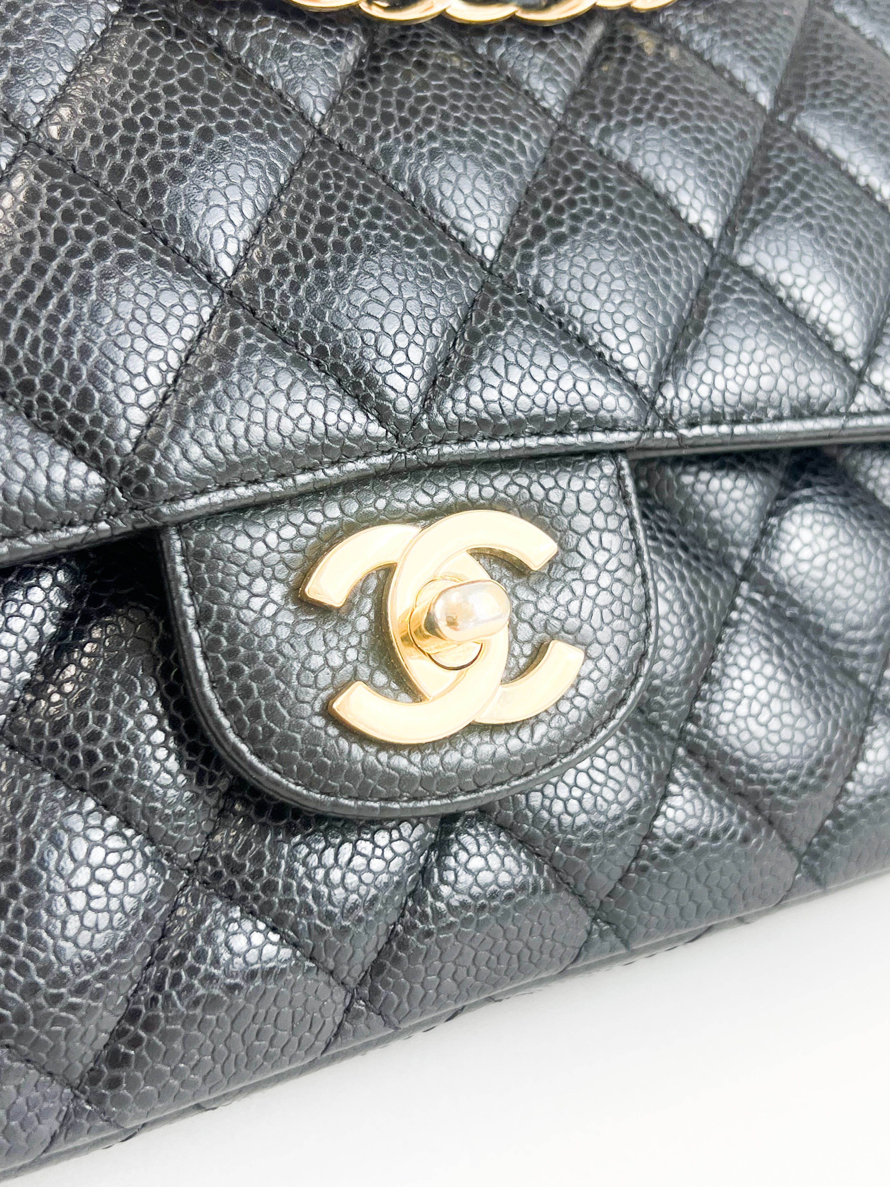 Chanel CC Medium Caviar Black Classic Double Flap Shoulder Bag