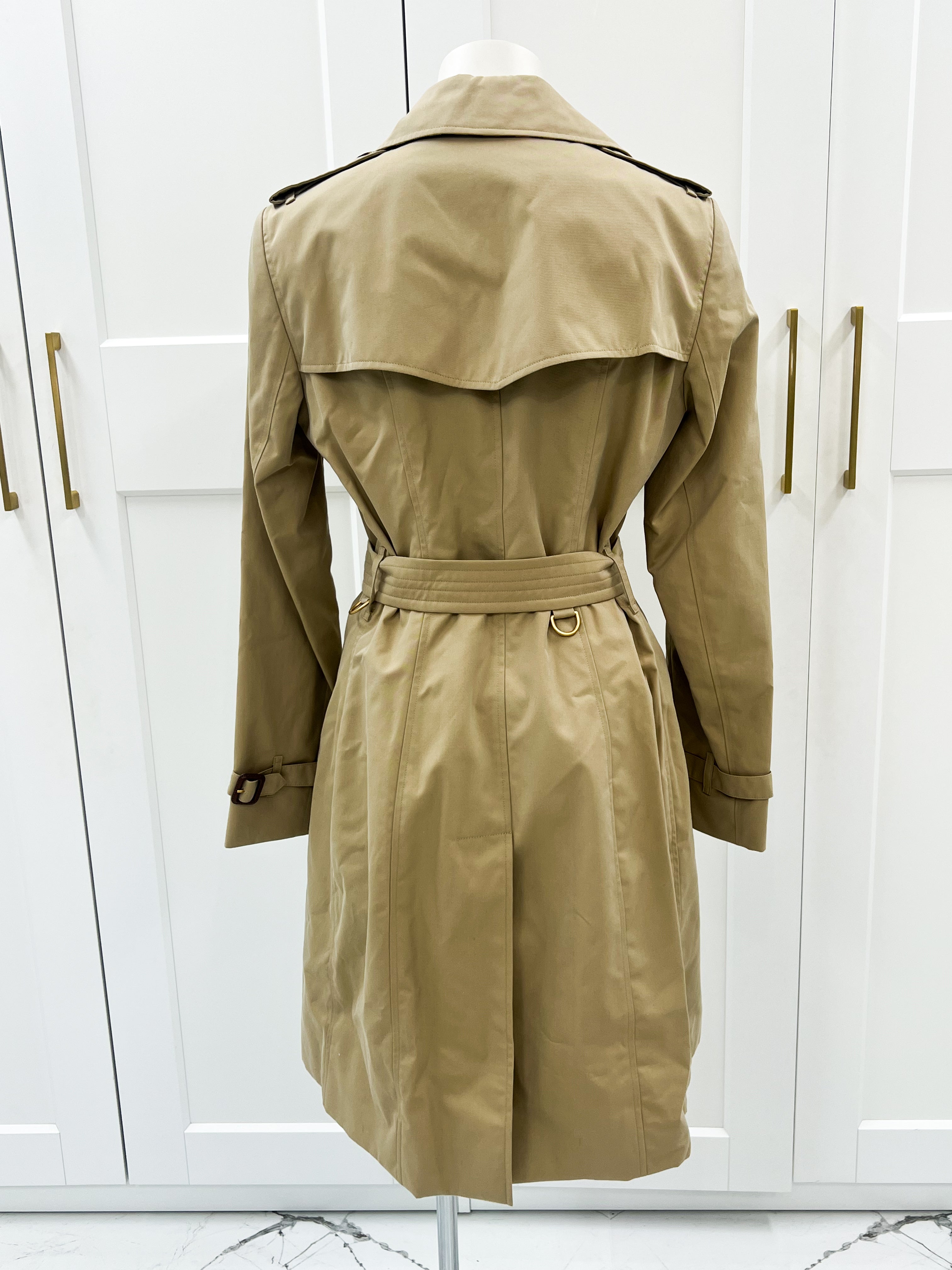 Burberry Chelsea Trench Coat Size 42