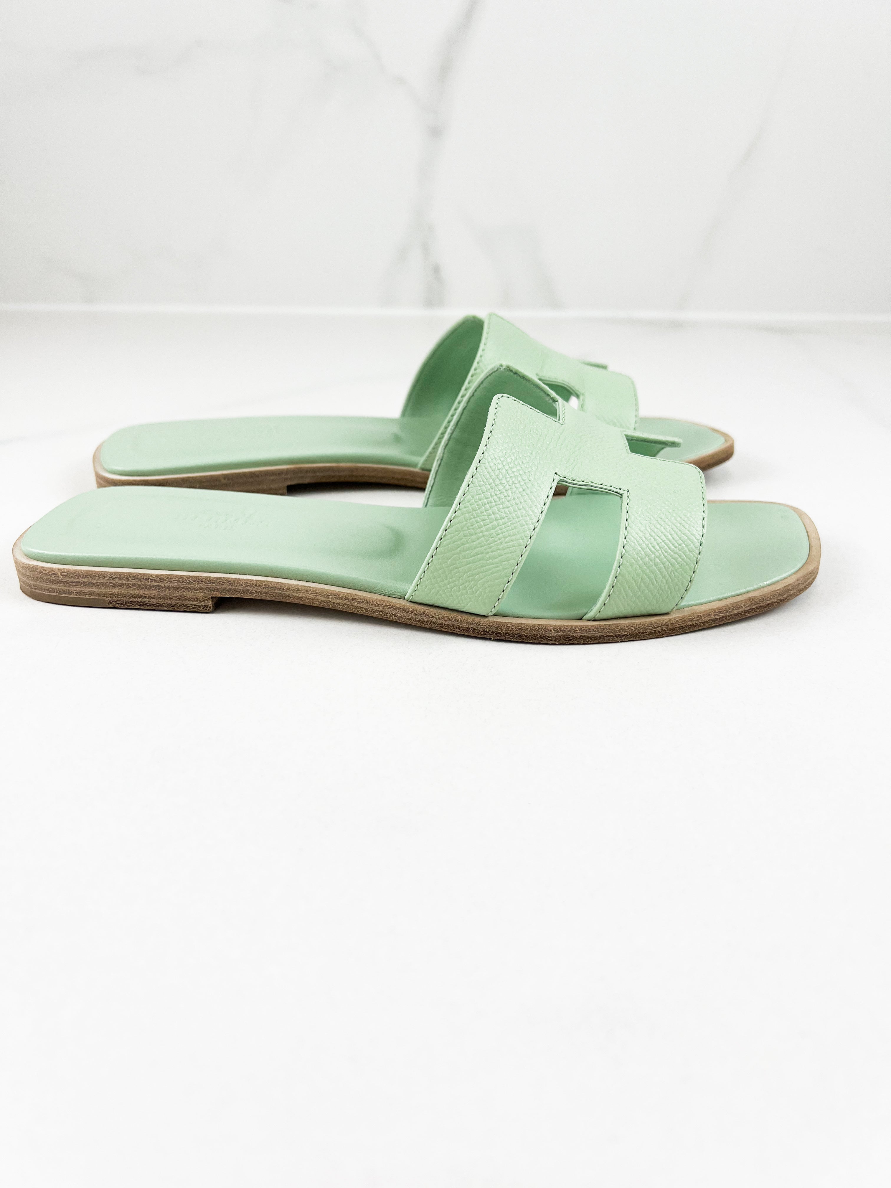 Hermes Oran Sandal in Epsom Vert Jade 38