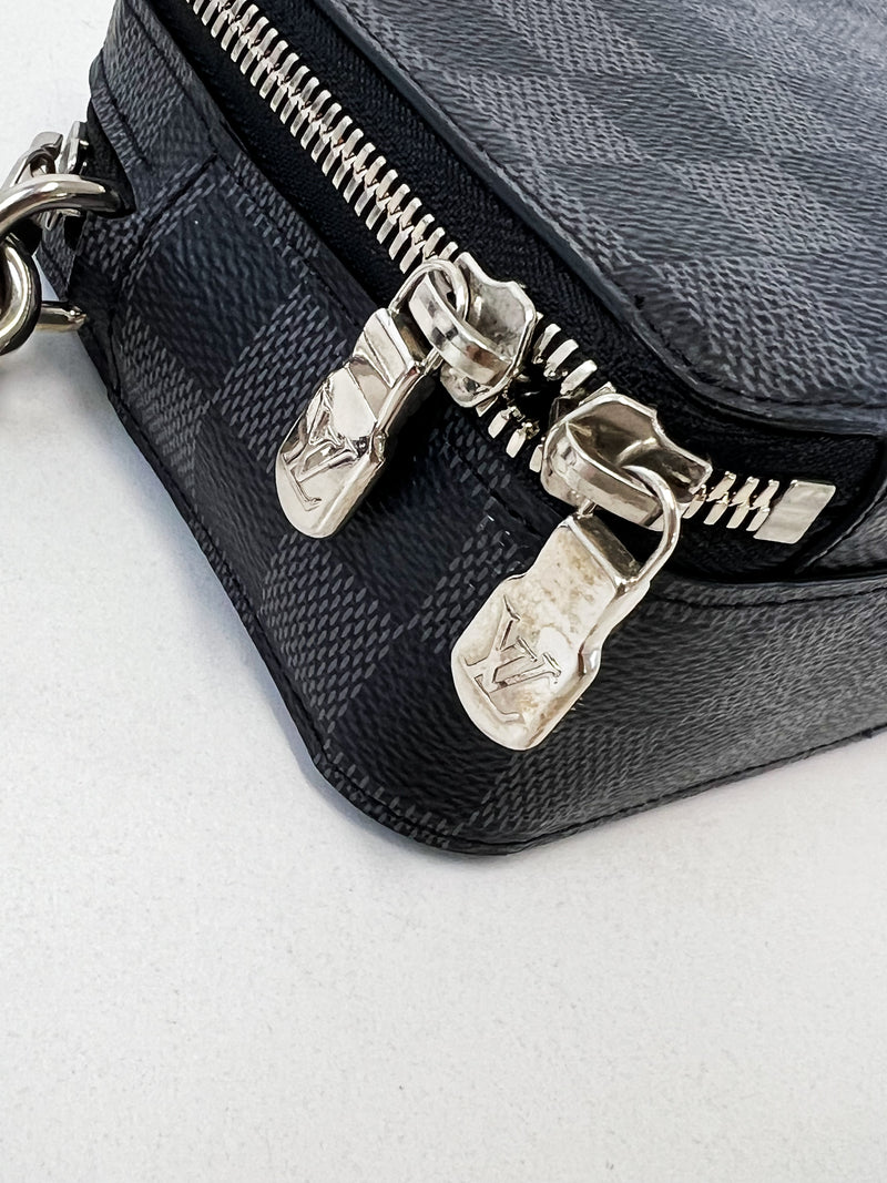 Louis Vuitton Damier Graphite Alpha Wearable Bag