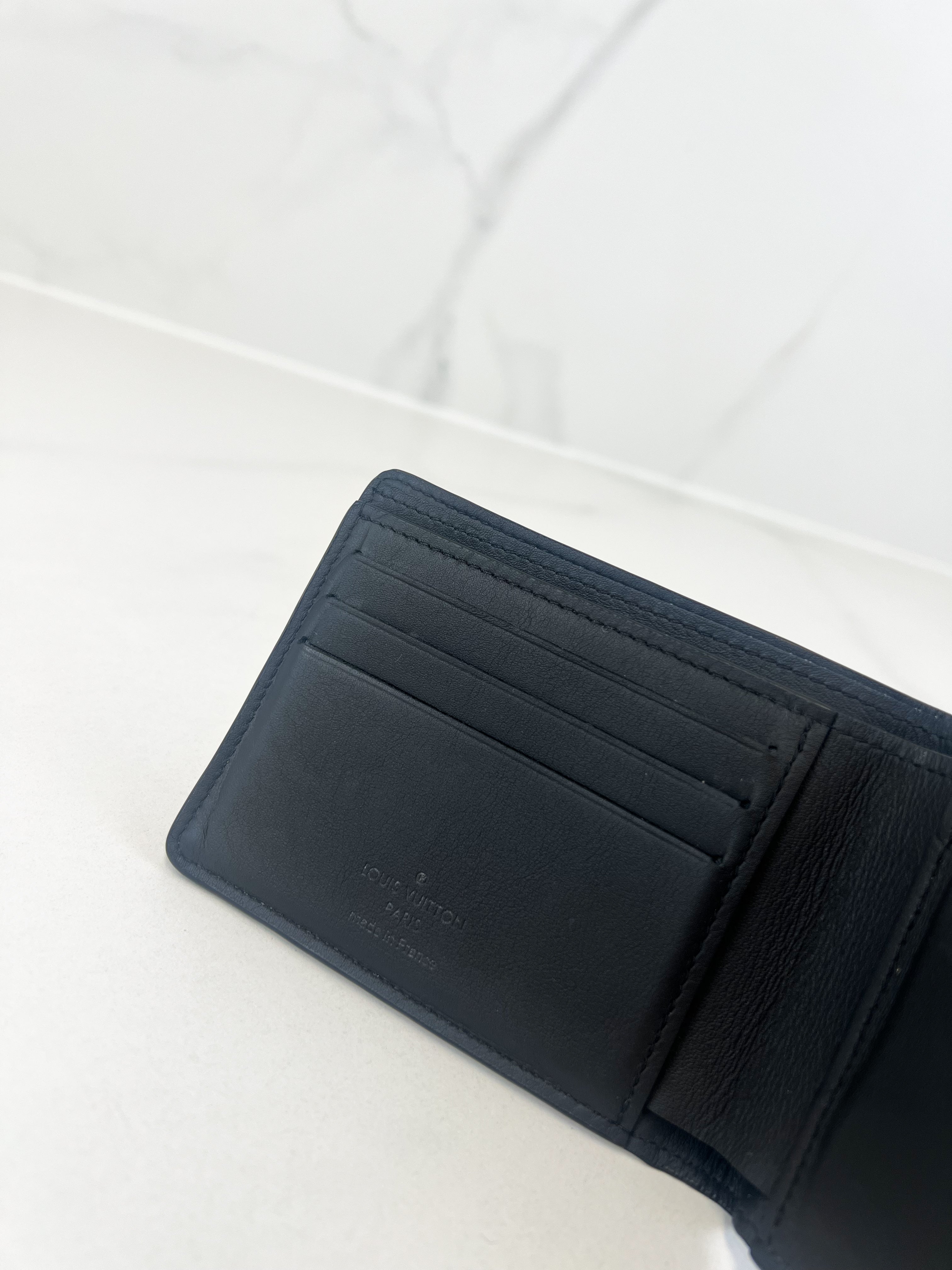 Louis Vuitton Multiple Mens Wallet