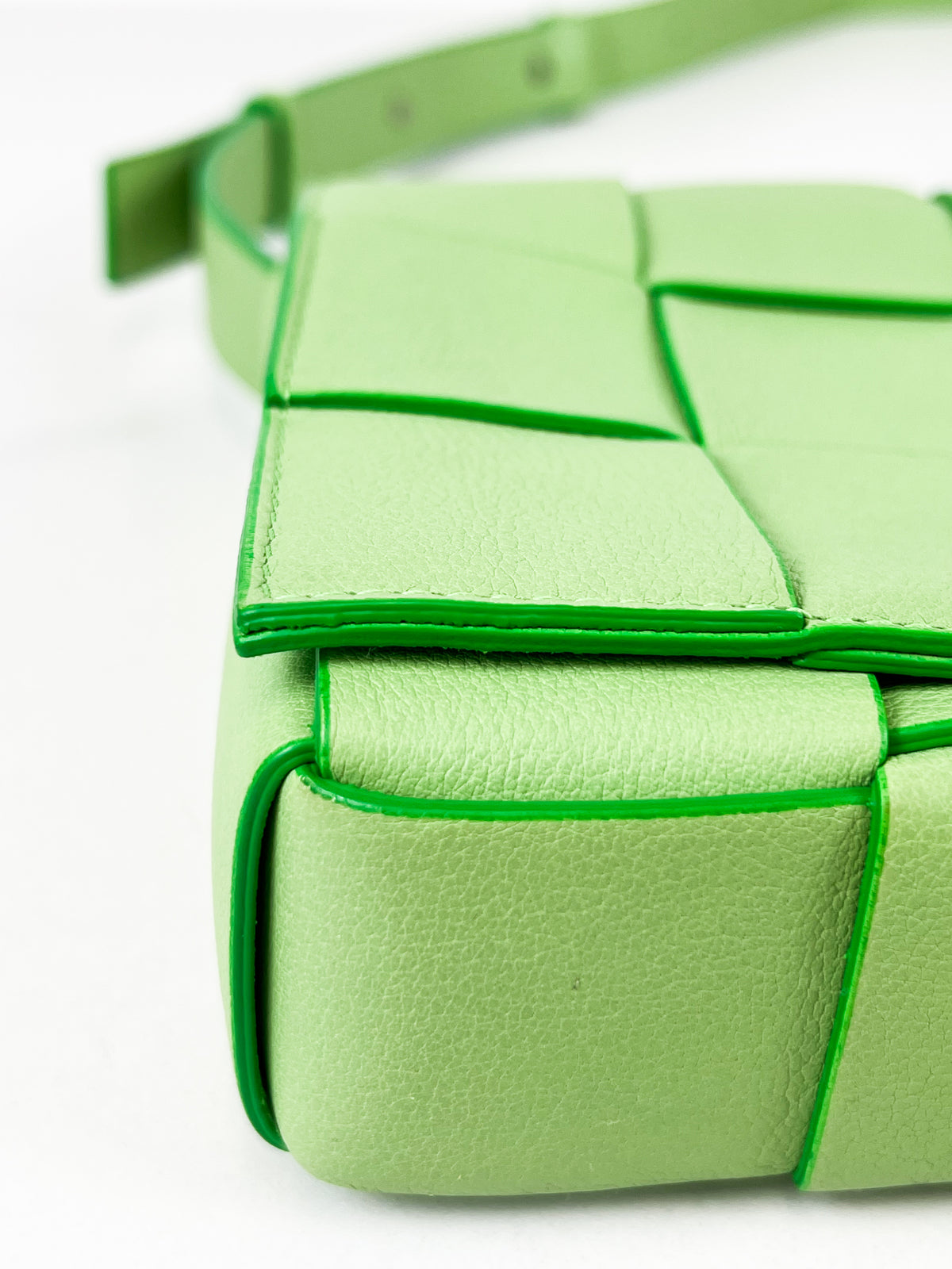 Bottega Veneta Cassette Bag in Pistachio